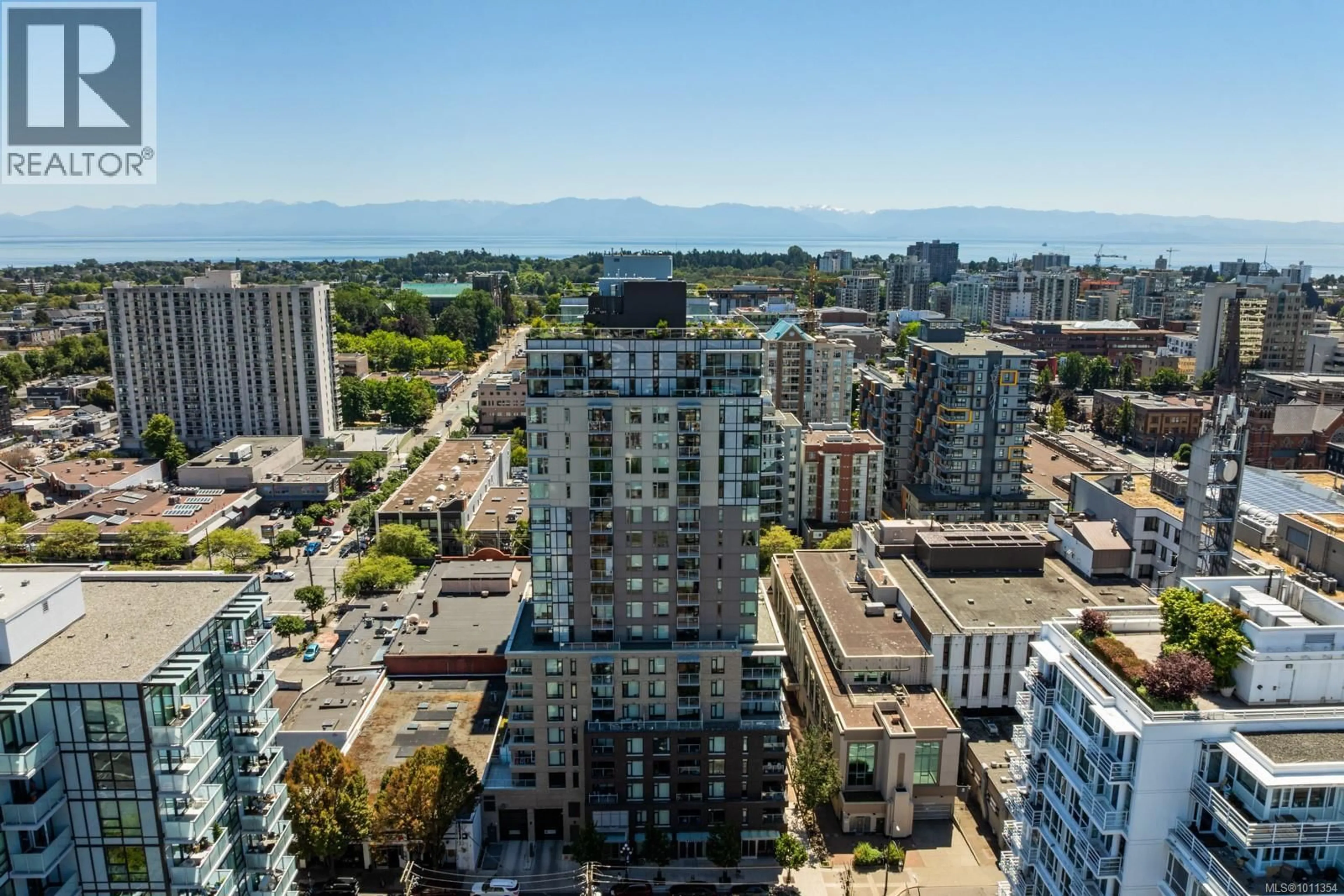 A pic from outside/outdoor area/front of a property/back of a property/a pic from drone, city buildings view from balcony for 1801 - 845 JOHNSON STREET, Victoria British Columbia V8W0G3