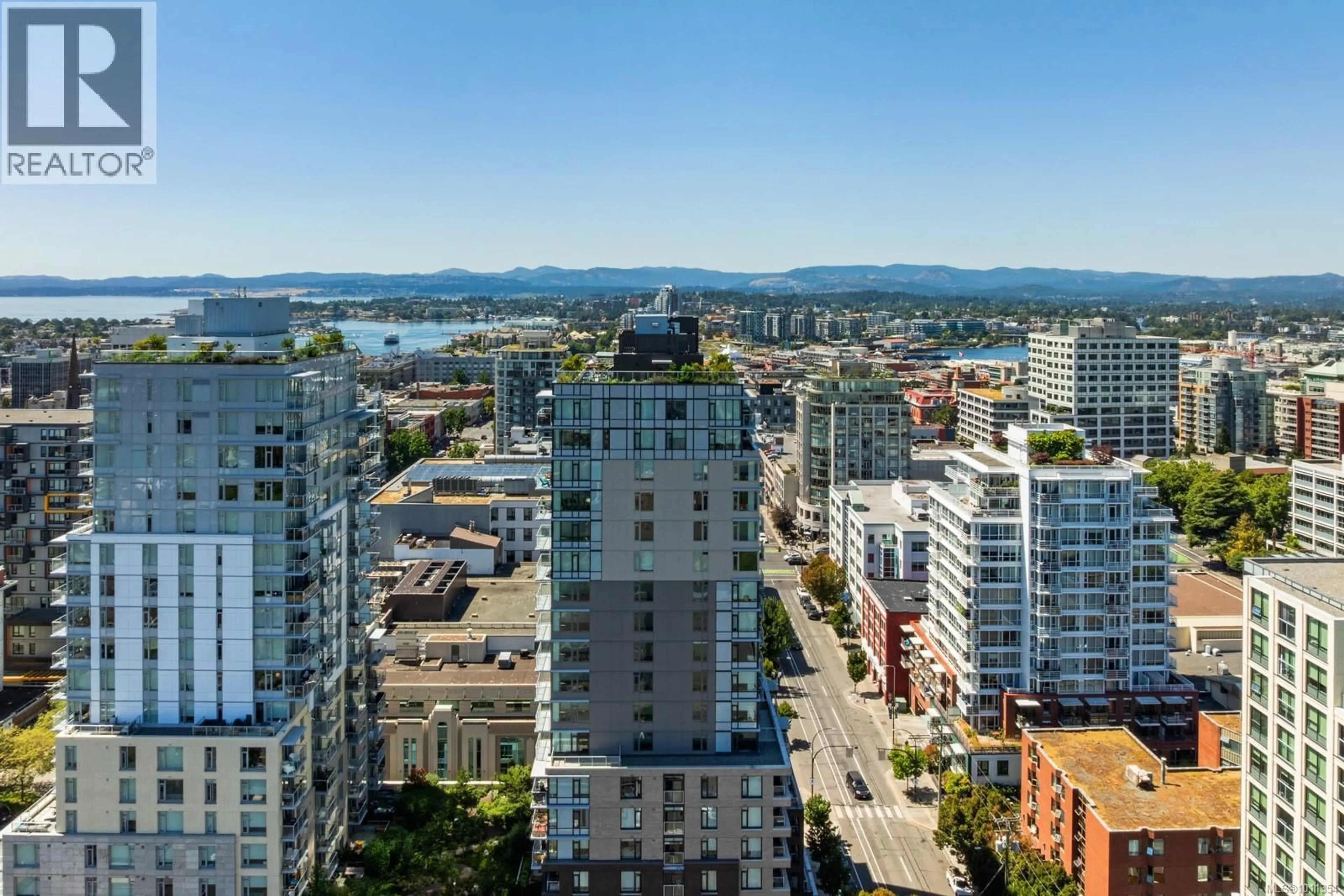 A pic from outside/outdoor area/front of a property/back of a property/a pic from drone, city buildings view from balcony for 1801 - 845 JOHNSON STREET, Victoria British Columbia V8W0G3