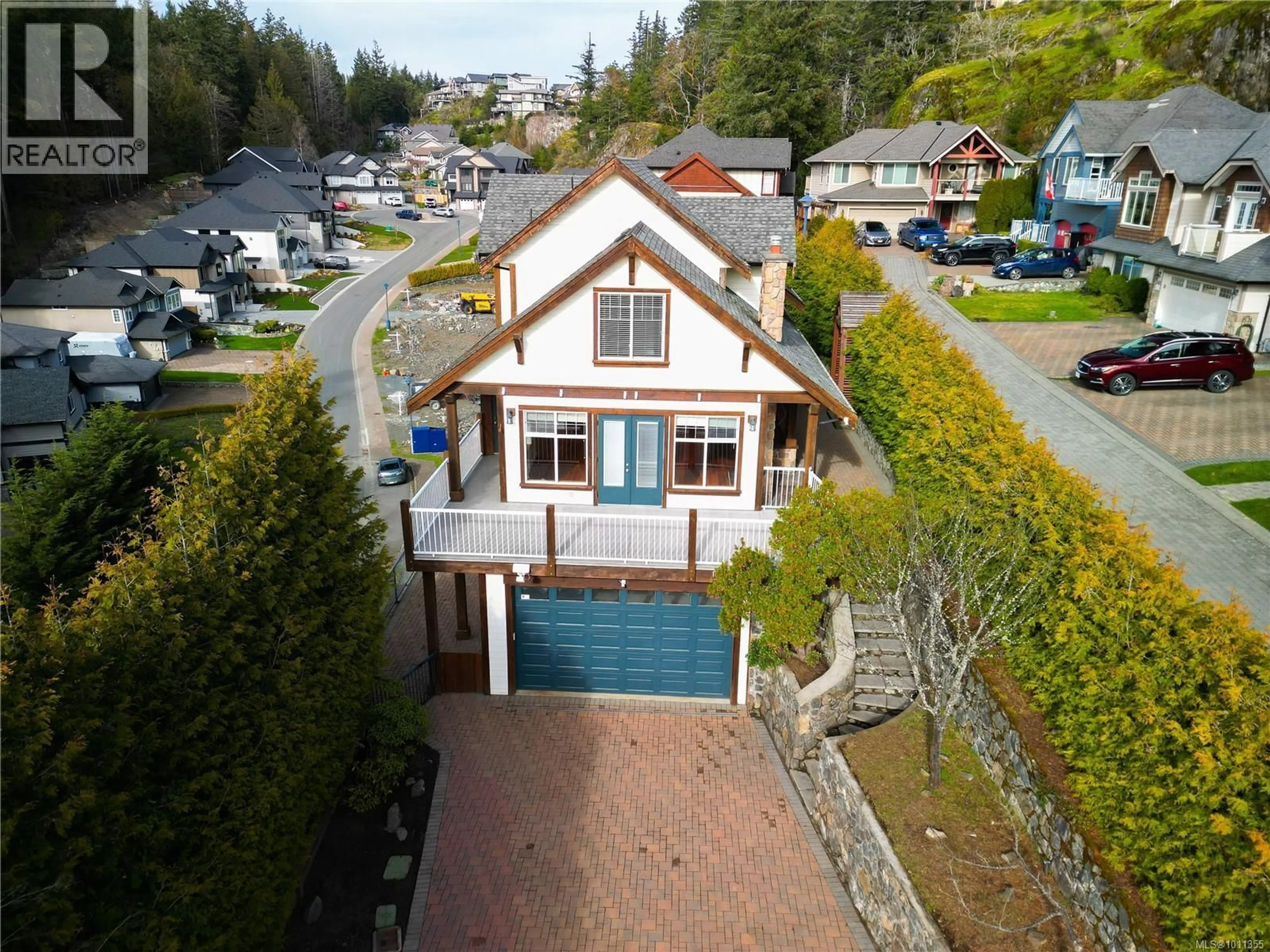 A pic from outside/outdoor area/front of a property/back of a property/a pic from drone, street for 3456 AUBURN COURT, Langford British Columbia V9C4L5