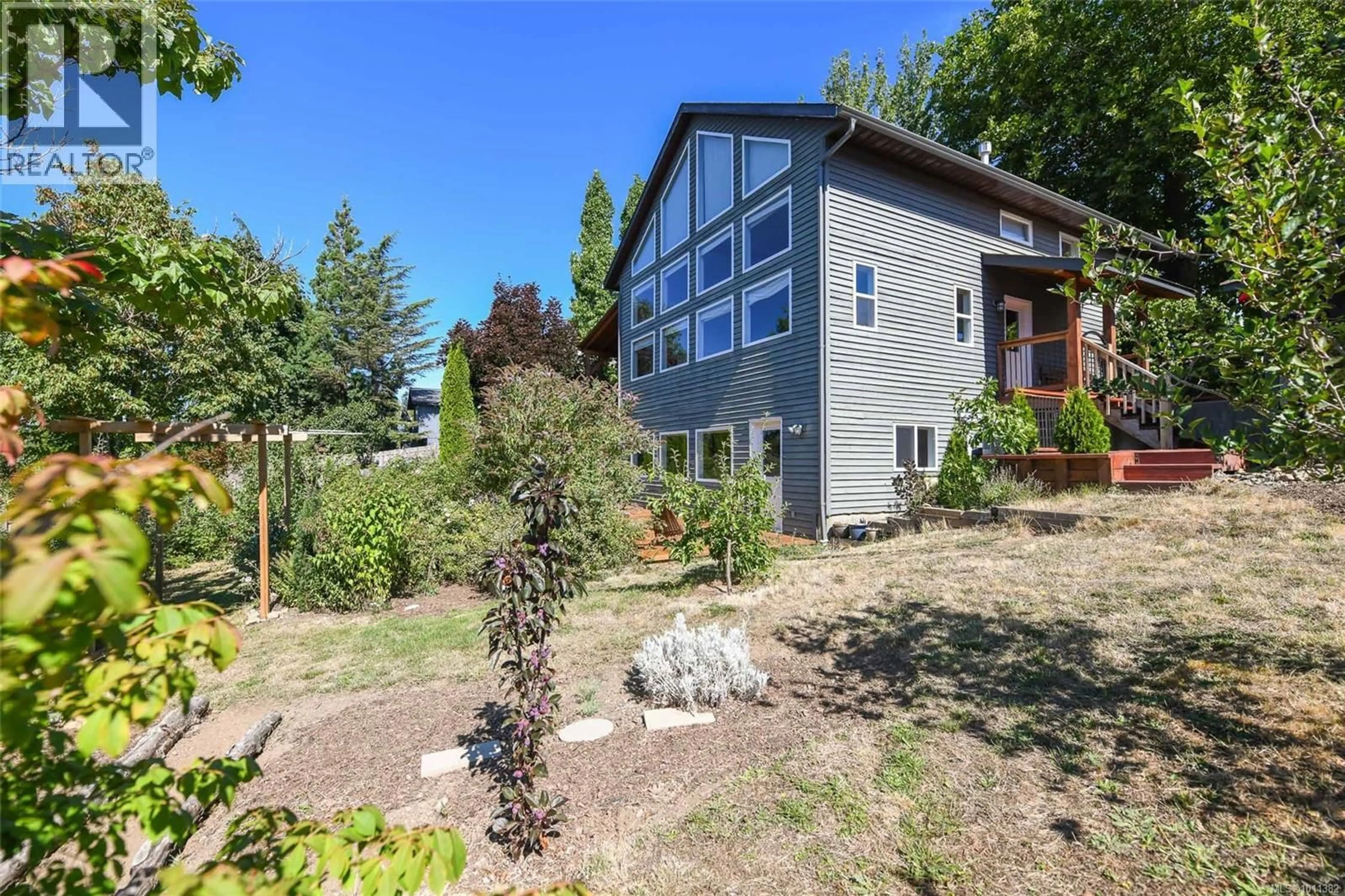 Unknown for 695 ELLCEE PLACE, Courtenay British Columbia V9N7G3