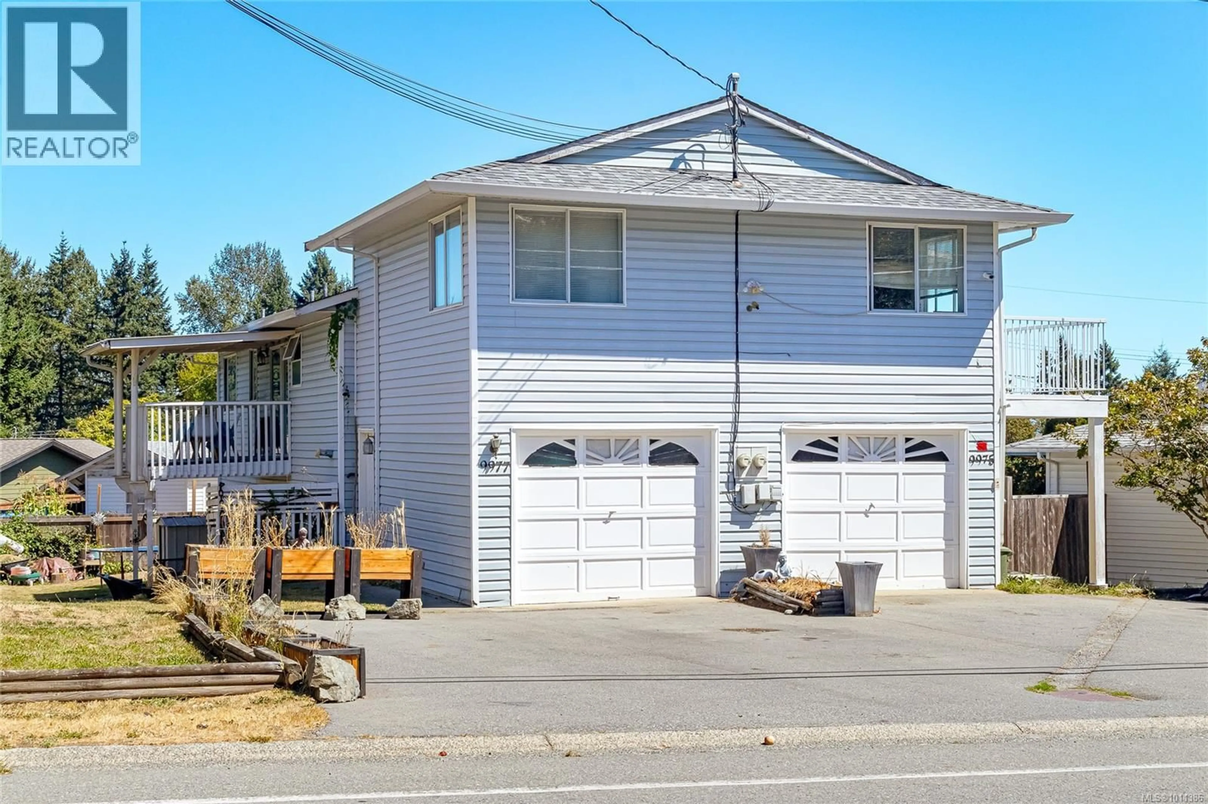 Home with vinyl exterior material, street for 9975 VICTORIA ROAD, Chemainus British Columbia V0R1K2