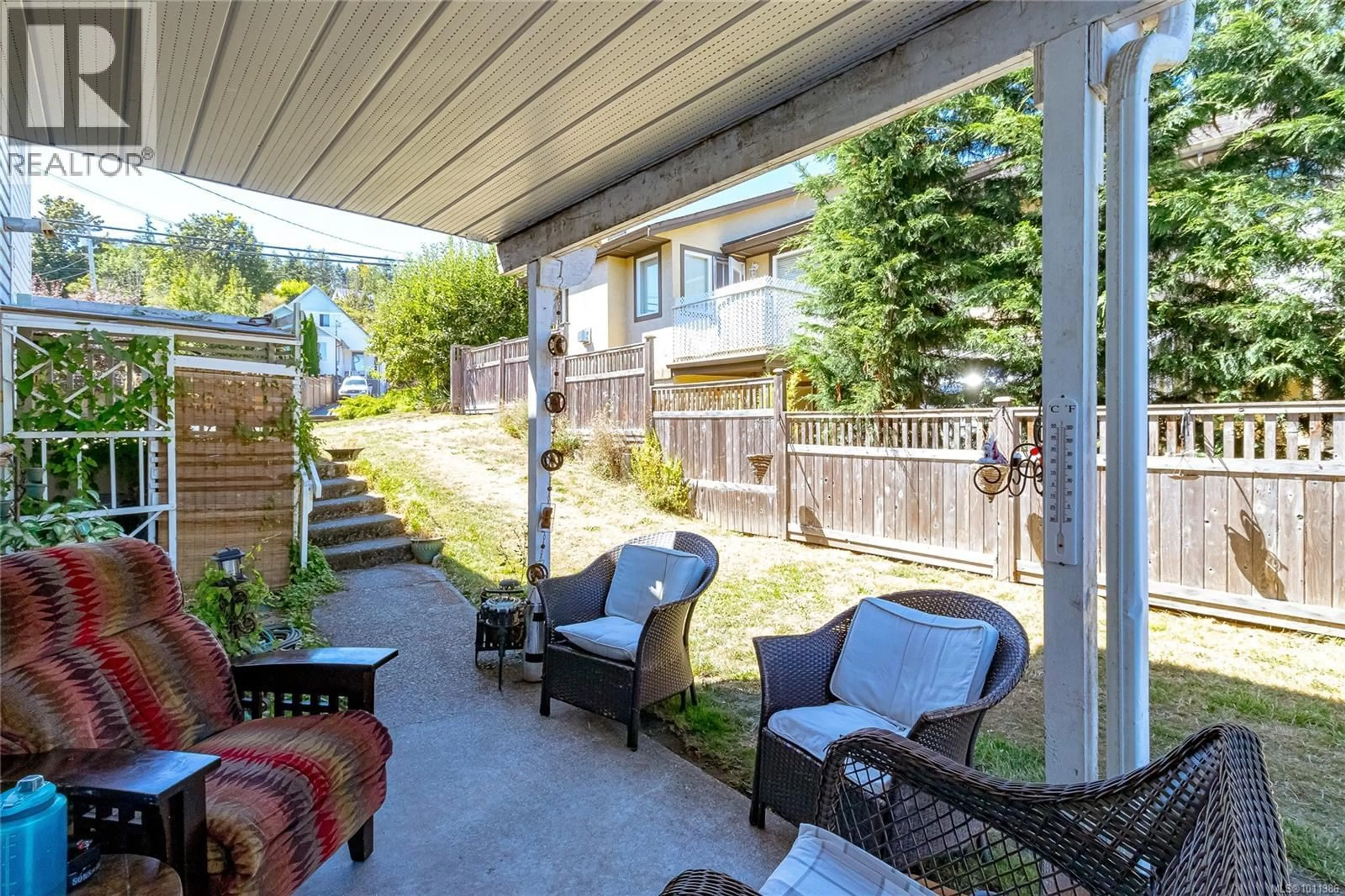Patio, street for 9975 VICTORIA ROAD, Chemainus British Columbia V0R1K2