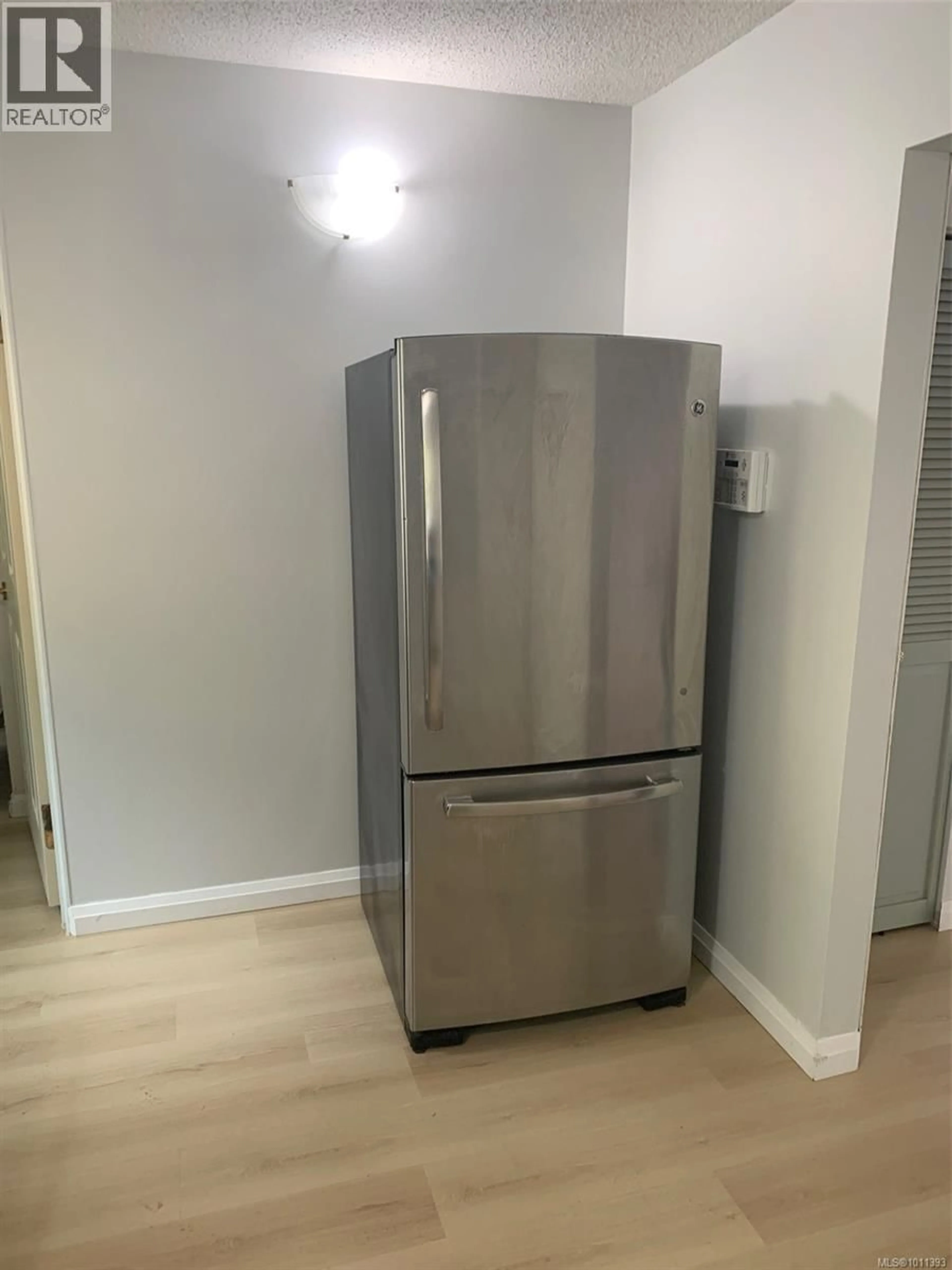 Standard kitchen, floor is not visible for 388 PINE STREET, Nanaimo British Columbia V9R2B9