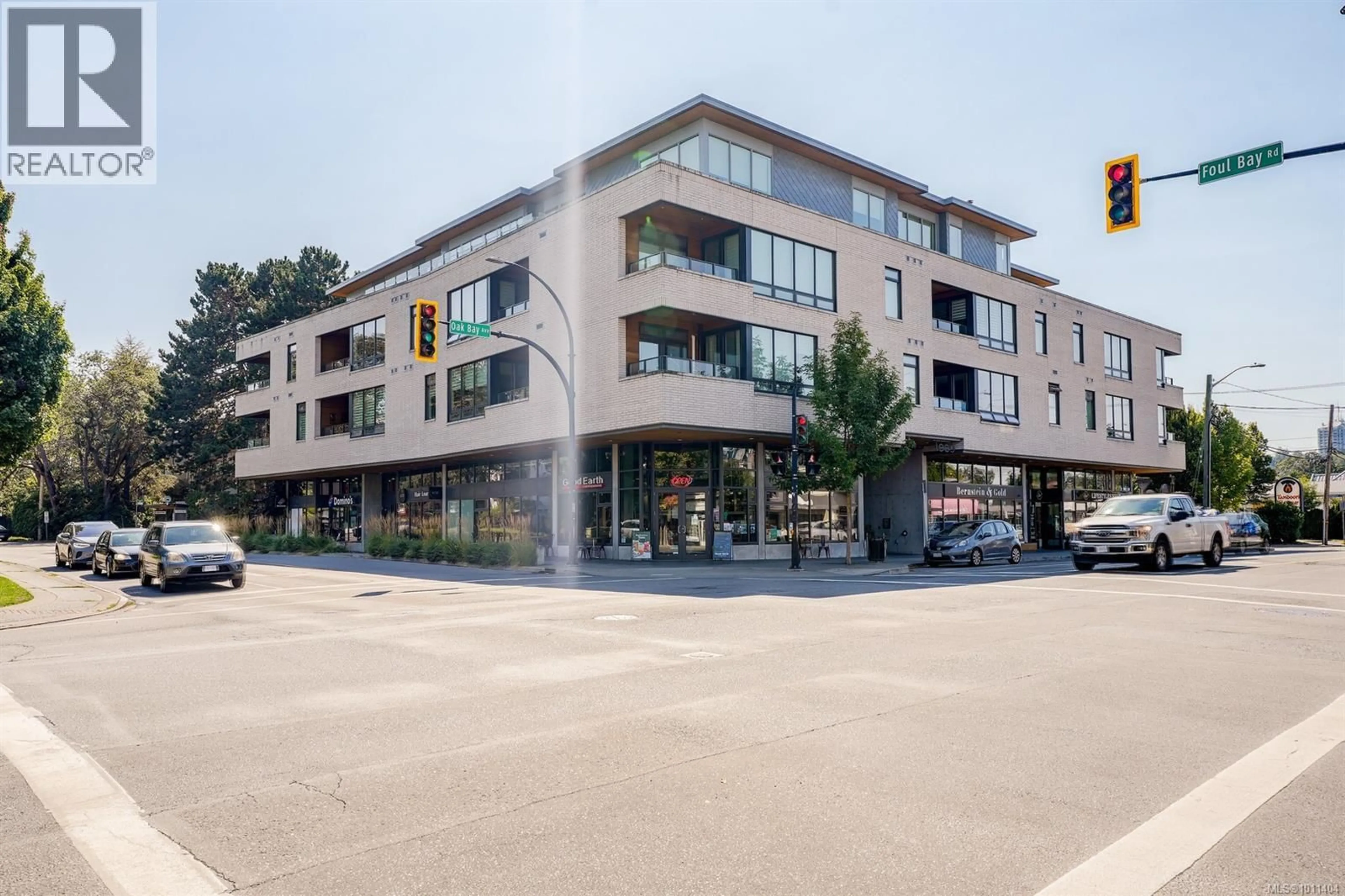 Unknown for 202 - 1969 OAK BAY AVENUE, Victoria British Columbia V8R1E3