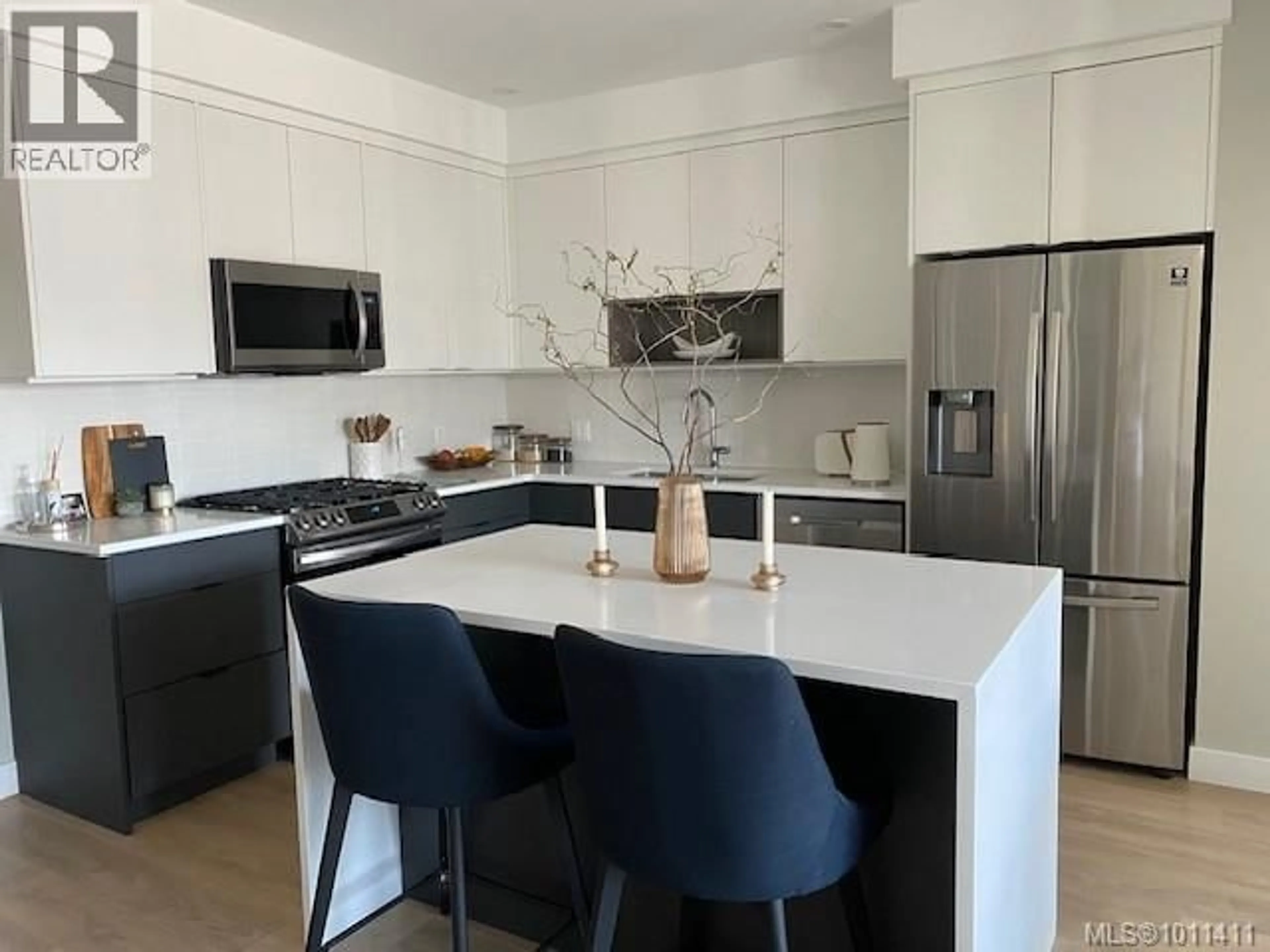 Open concept kitchen, unknown for 402 - 967 WHIRLAWAY CRESCENT, Langford British Columbia V9B6W6