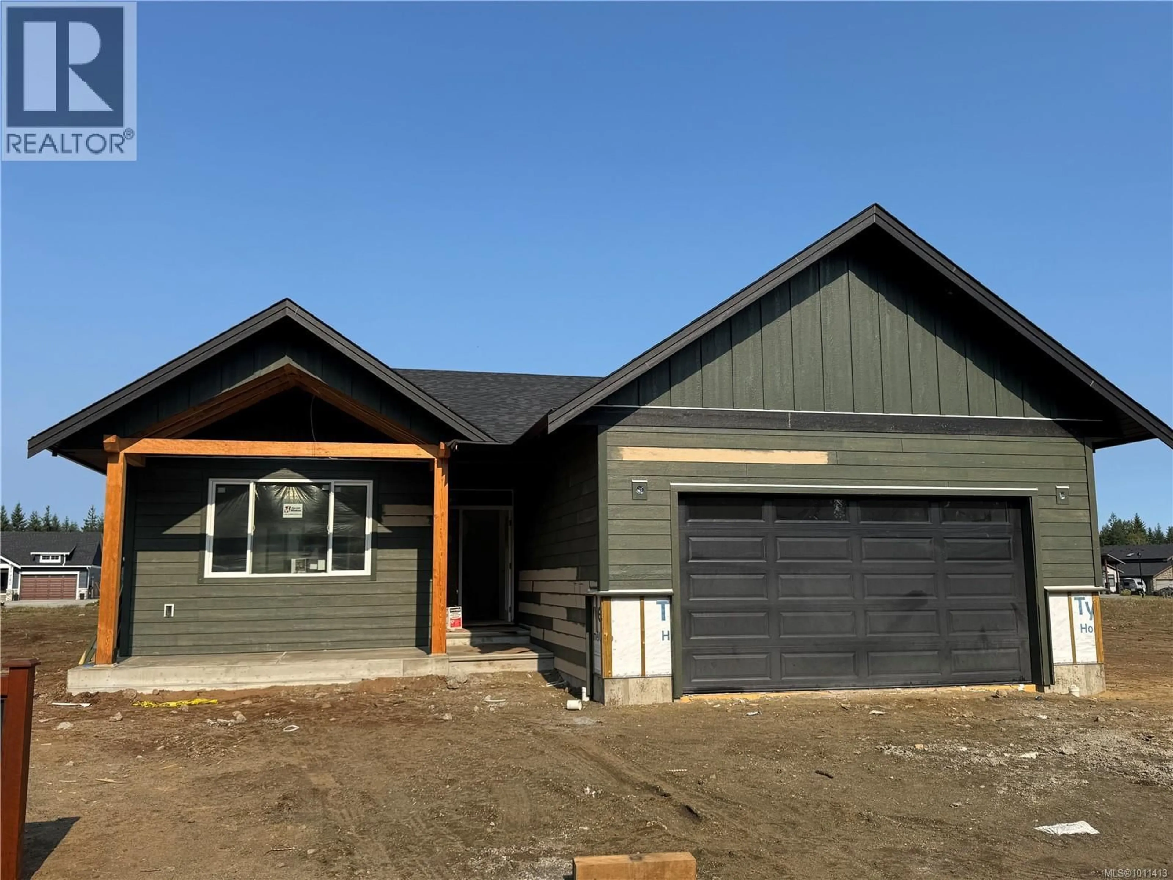Home with vinyl exterior material, street for 742 SALMONBERRY STREET, Campbell River British Columbia V9H0G1