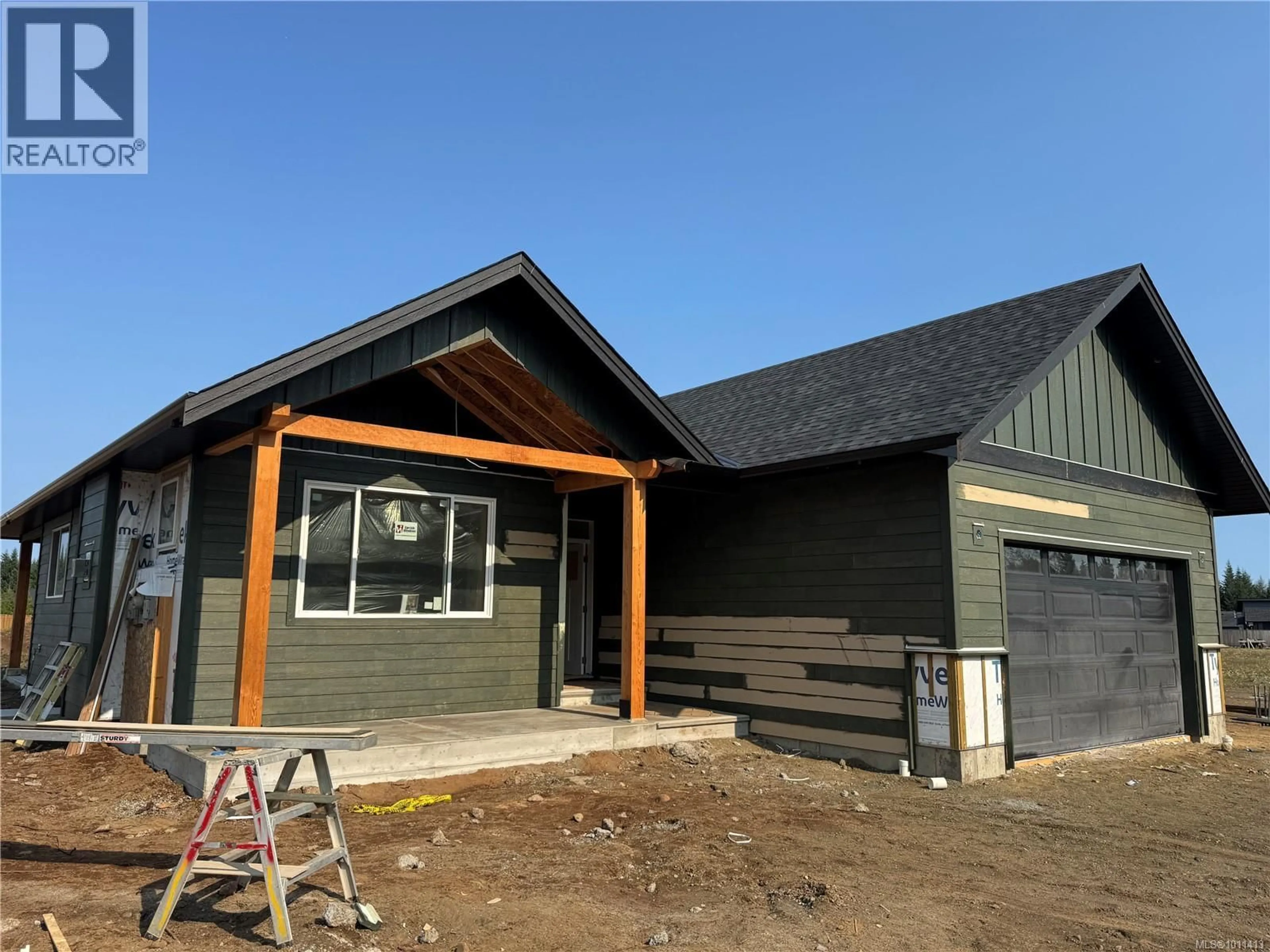 Home with vinyl exterior material, building for 742 SALMONBERRY STREET, Campbell River British Columbia V9H0G1