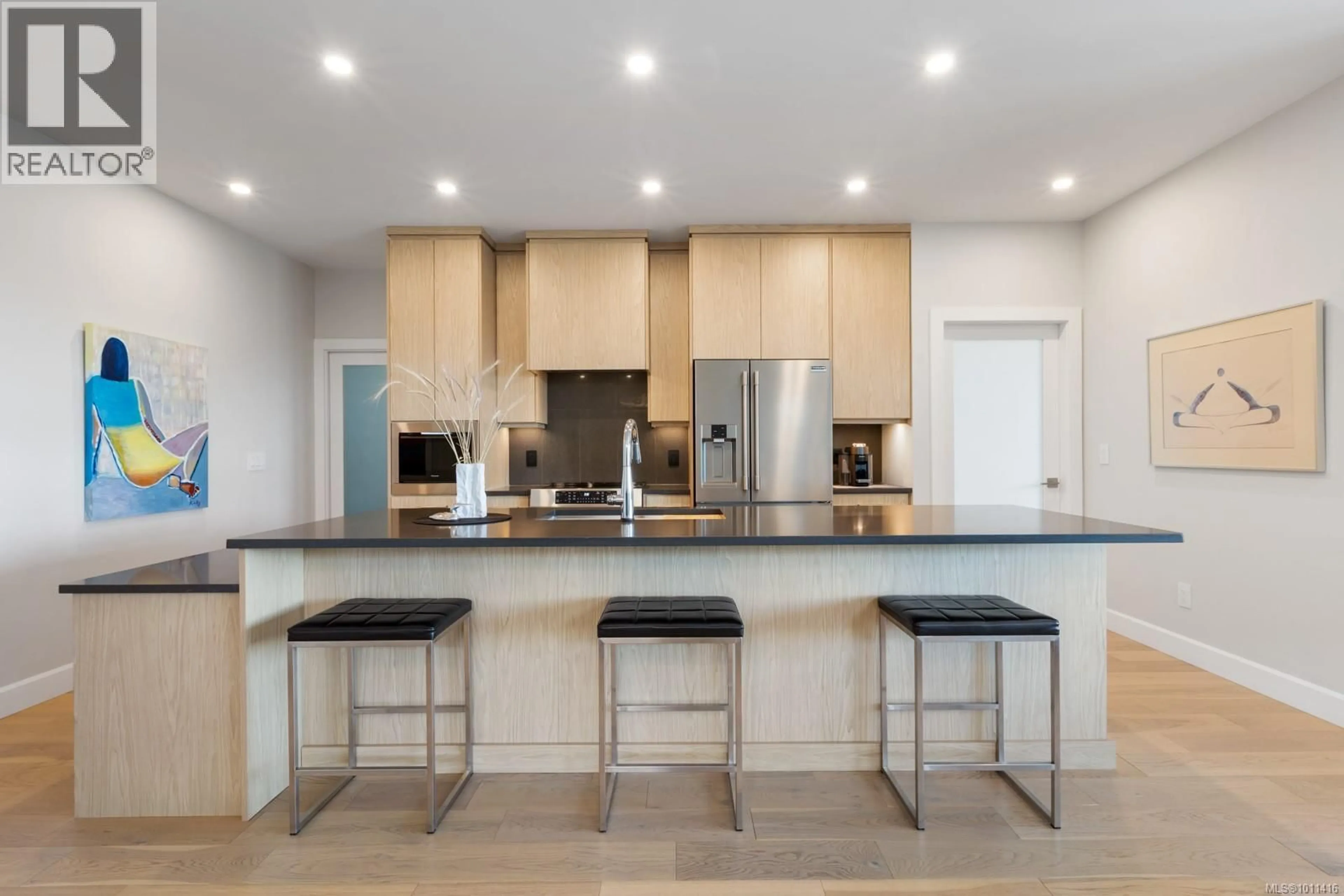 Contemporary kitchen, unknown for 3329 EAGLEVIEW CRESCENT, Courtenay British Columbia V9N0B6