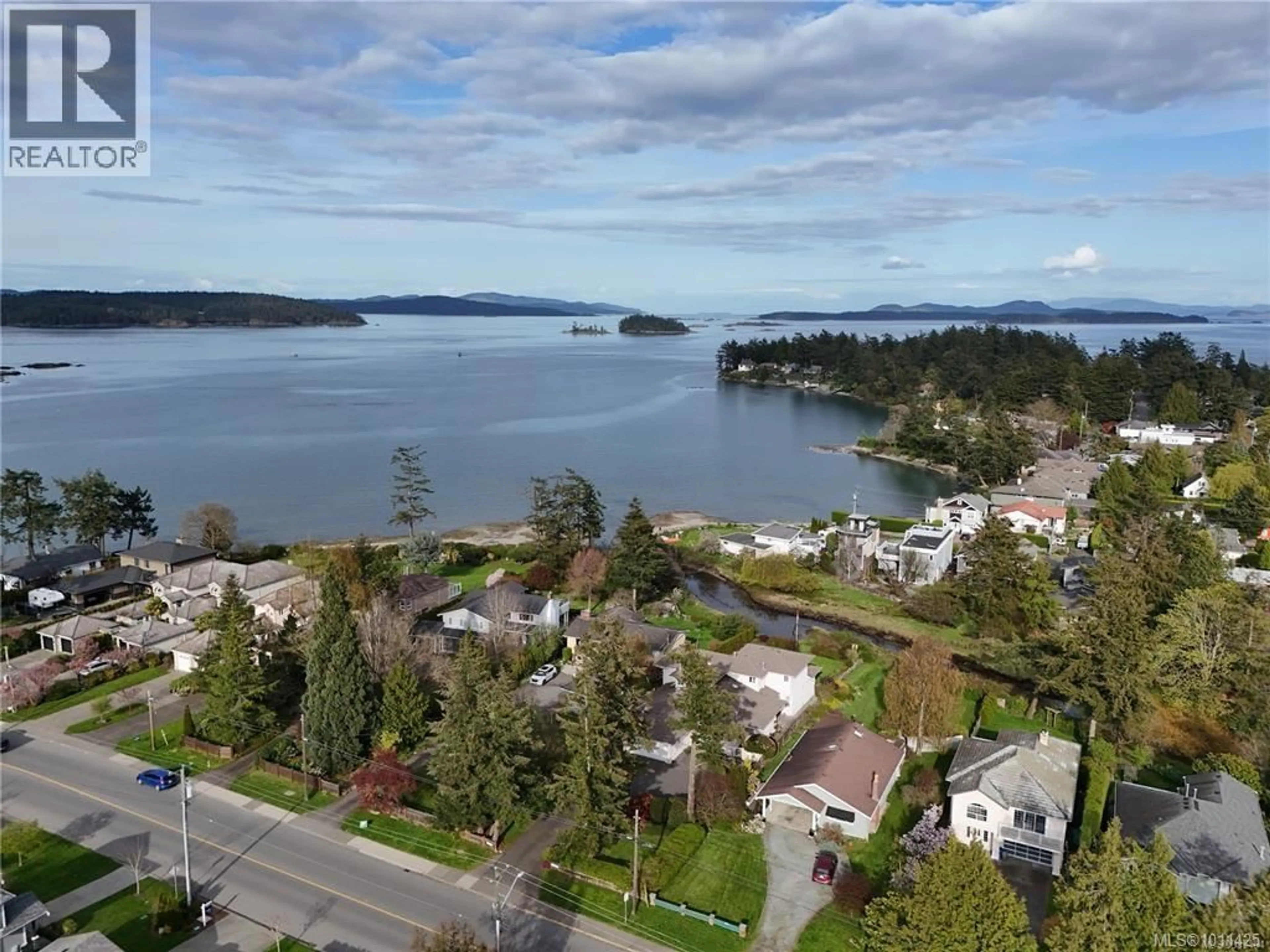 A pic from outside/outdoor area/front of a property/back of a property/a pic from drone, water/lake/river/ocean view for 10231 RESTHAVEN DRIVE, Sidney British Columbia V8L3H2