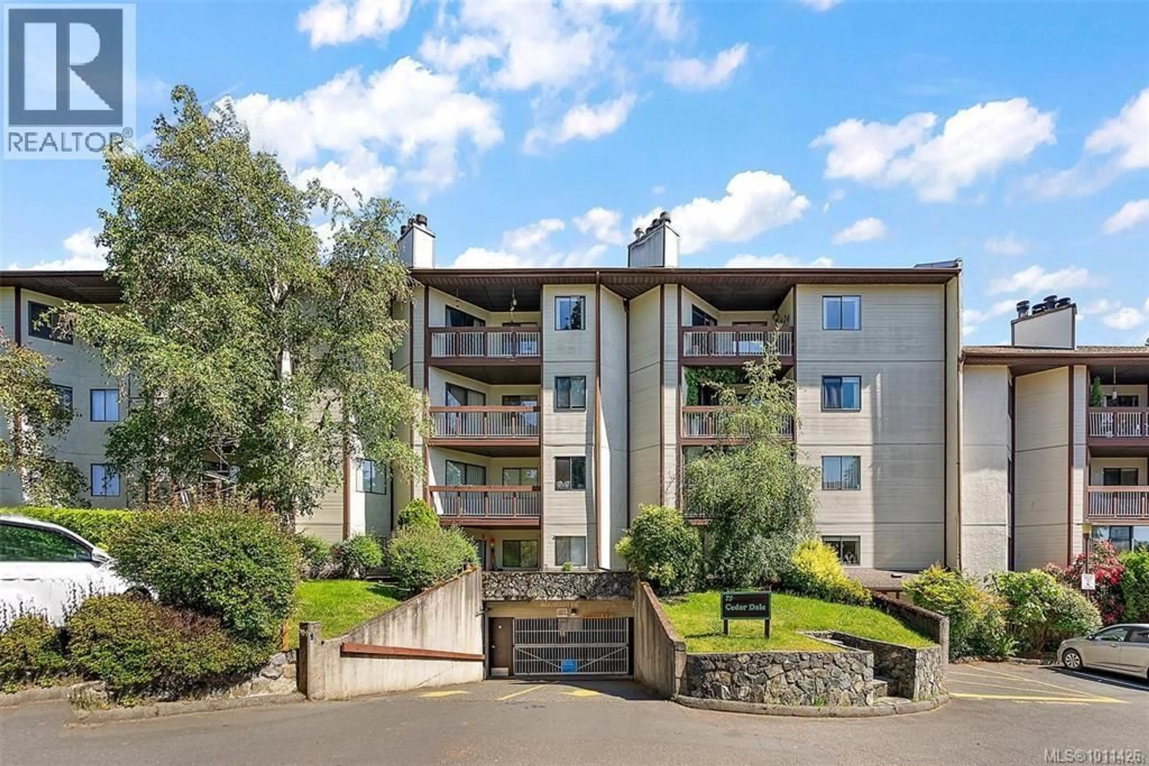 A pic from outside/outdoor area/front of a property/back of a property/a pic from drone, unknown for 306 - 75 GORGE ROAD WEST, Saanich British Columbia V9A7A9