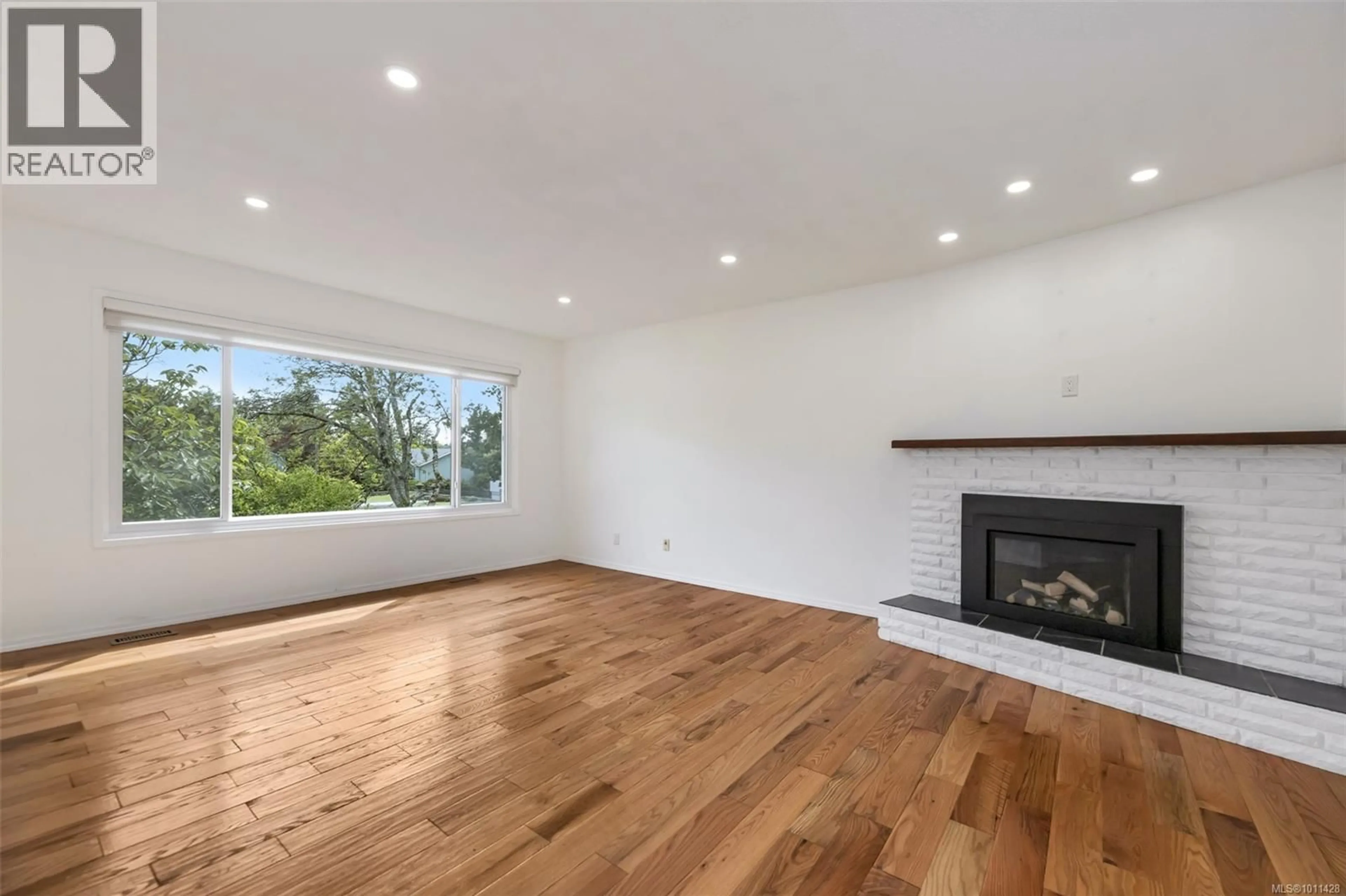 A pic of a room for 1616 SARITA PLACE, Saanich British Columbia V8N3J4