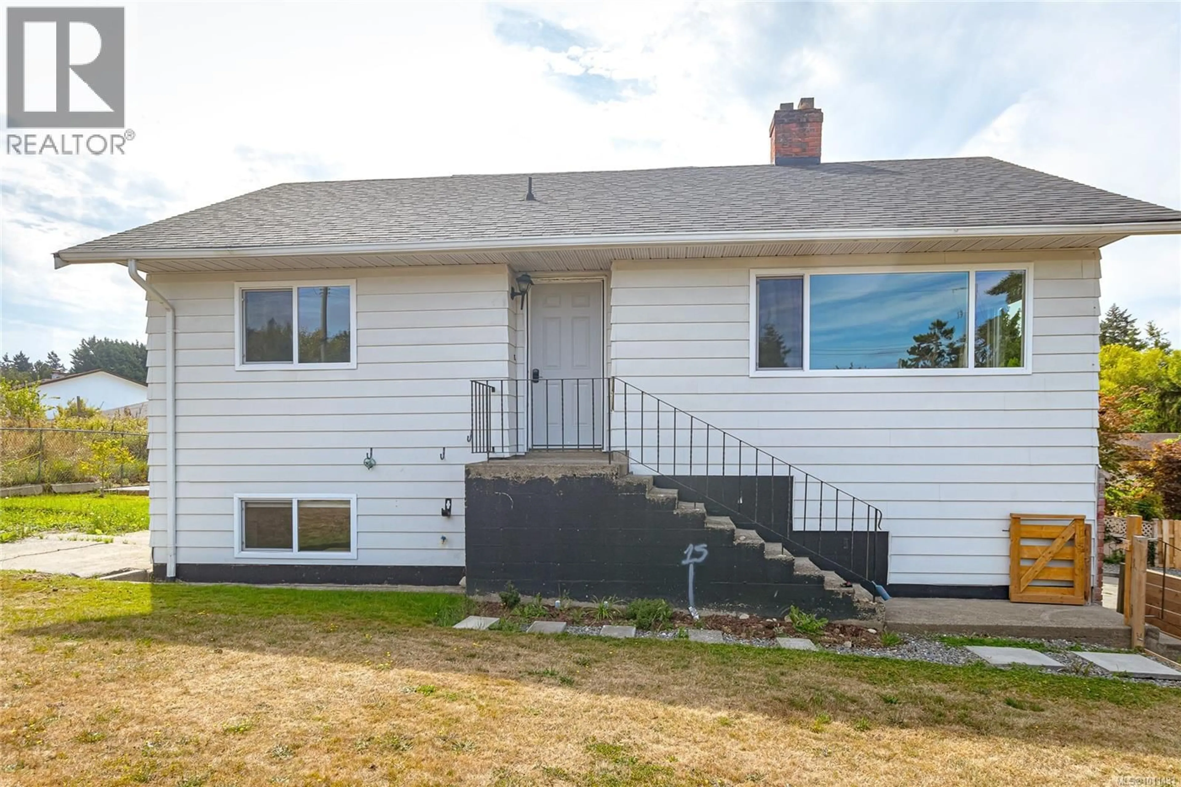 Home with vinyl exterior material, unknown for 3995 ARLENE PLACE, Saanich British Columbia V8Z6J1