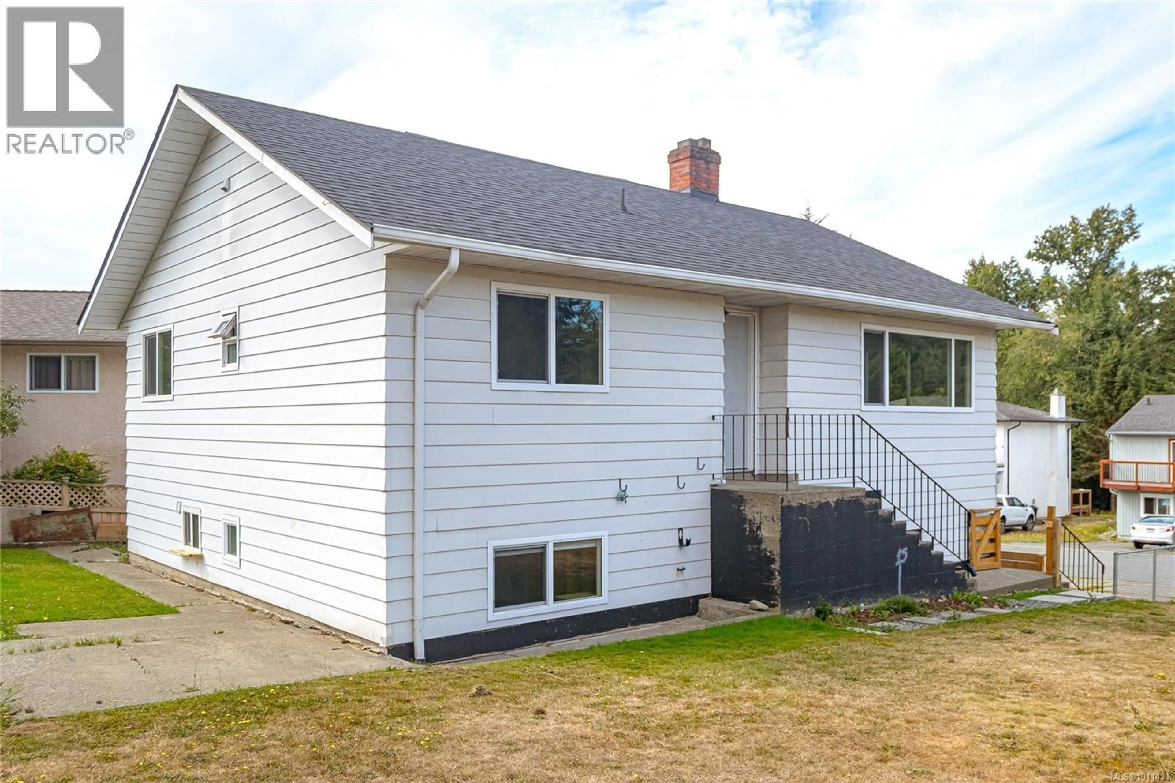 Home with vinyl exterior material, street for 3995 ARLENE PLACE, Saanich British Columbia V8Z6J1