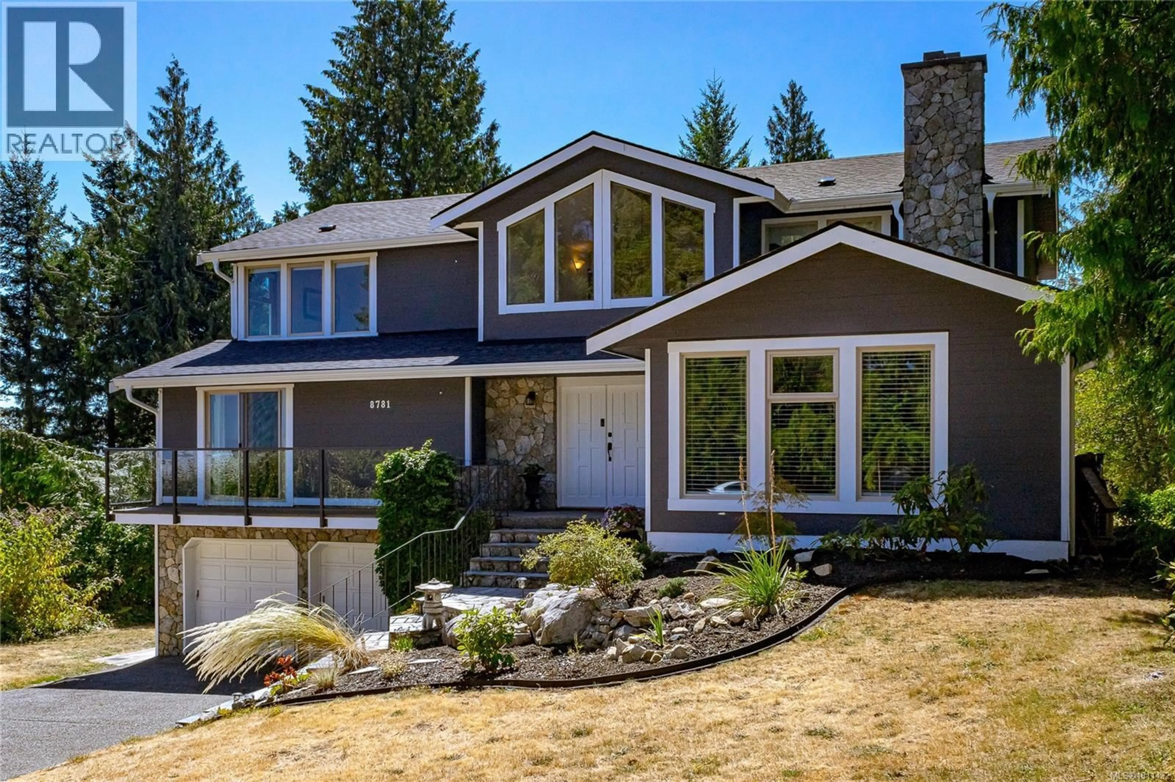 Home with vinyl exterior material, mountain view for 8781 FOREST PARK DRIVE, North Saanich British Columbia V8L4E8