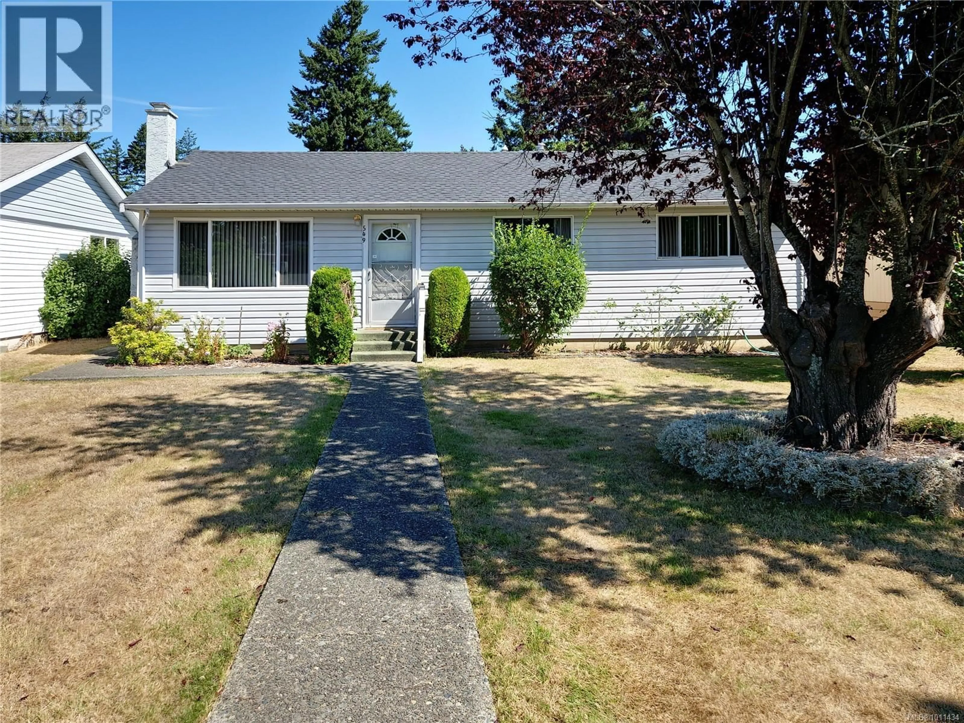 Home with vinyl exterior material, street for 549 COLWYN STREET, Campbell River British Columbia V9W2W8
