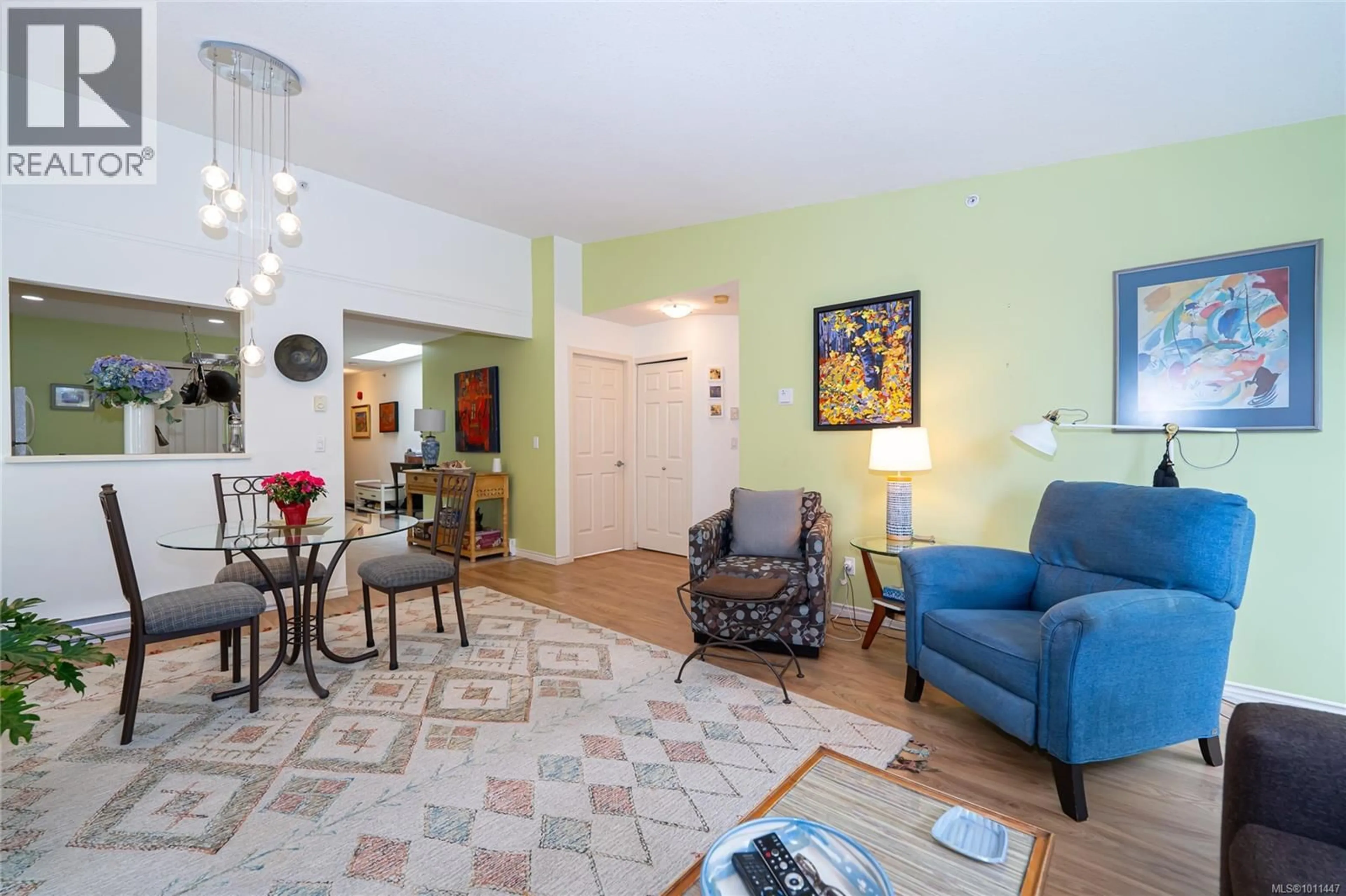 Living room with furniture, unknown for 17 - 332 BELAIRE STREET, Ladysmith British Columbia V9G1A1