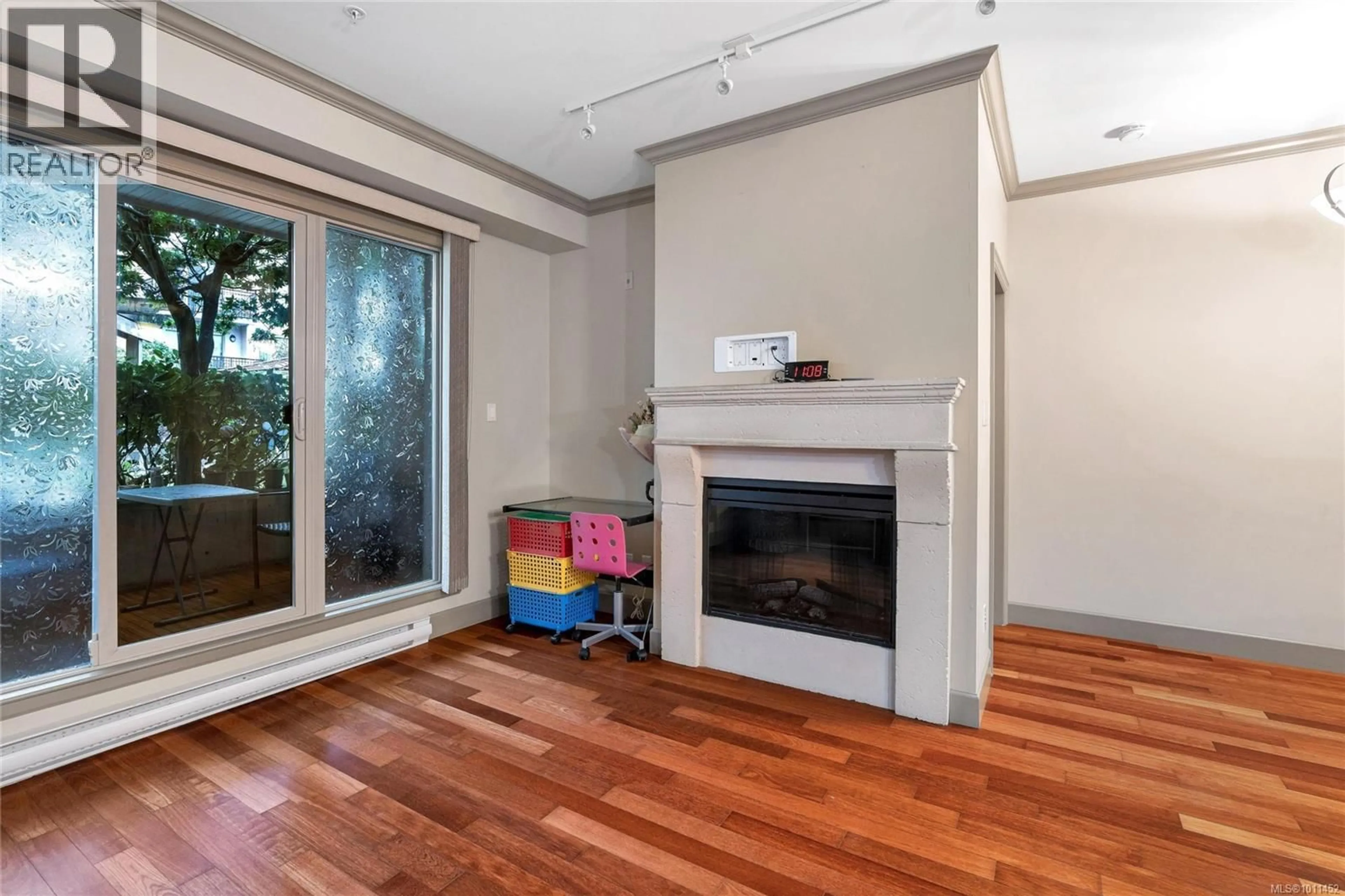 A pic of a room for 210 - 1620 MCKENZIE AVENUE, Saanich British Columbia V8N0A1