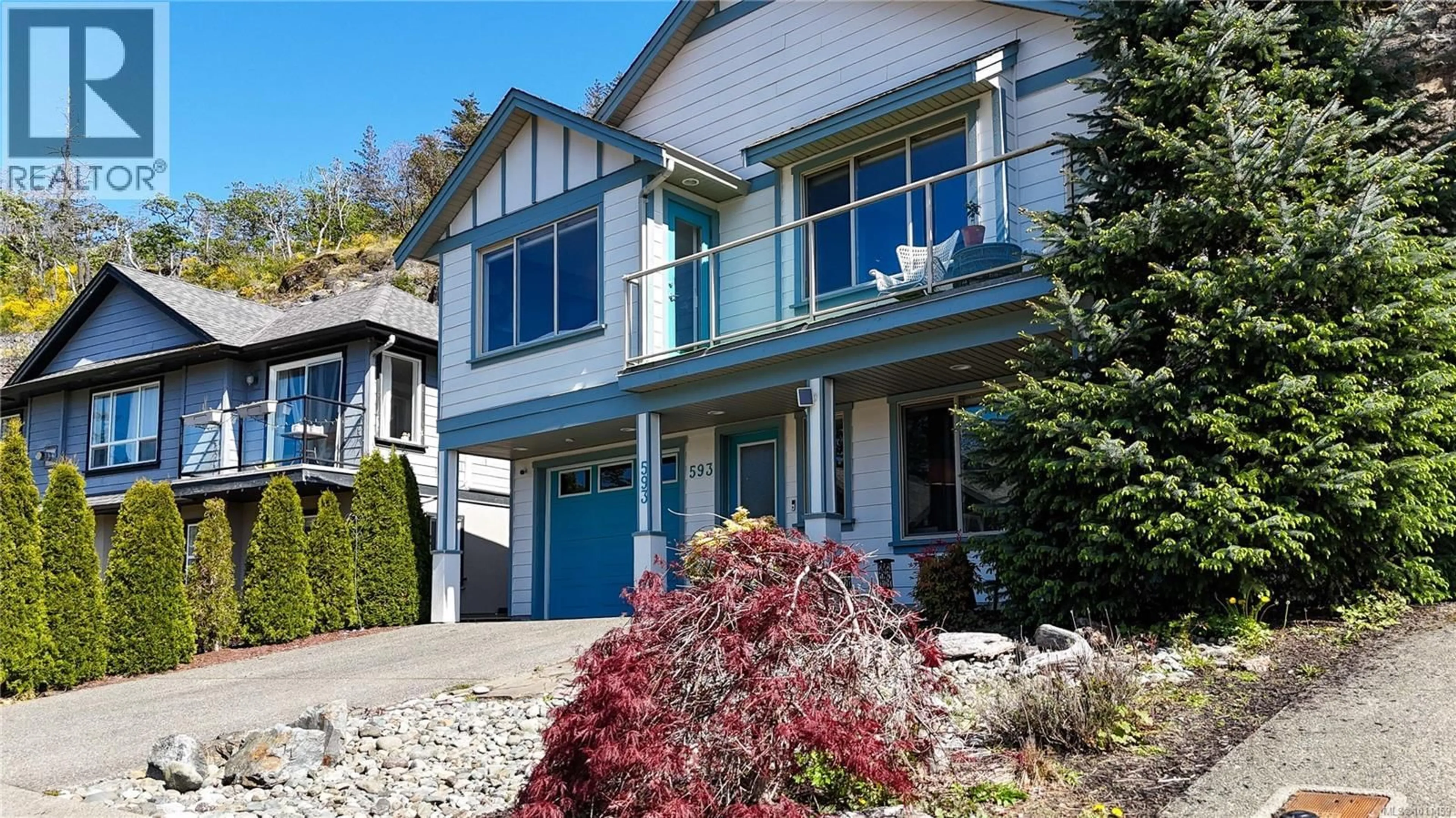 Home with vinyl exterior material, street for 593 KINGSVIEW RIDGE, Langford British Columbia V9B6T5
