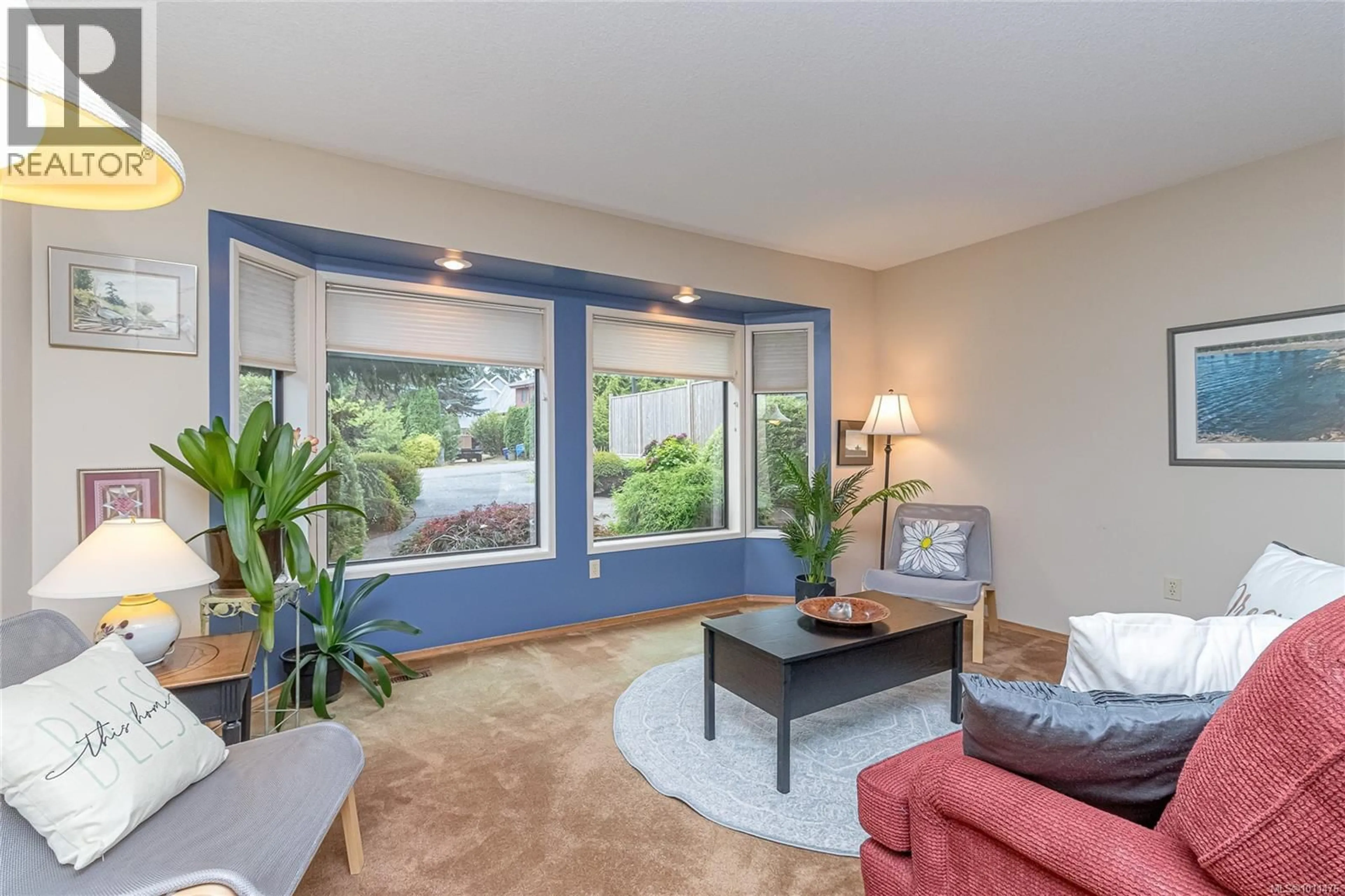 Living room with furniture, unknown for 1113 STYMIE CLOSE, Qualicum Beach British Columbia V9K1E4