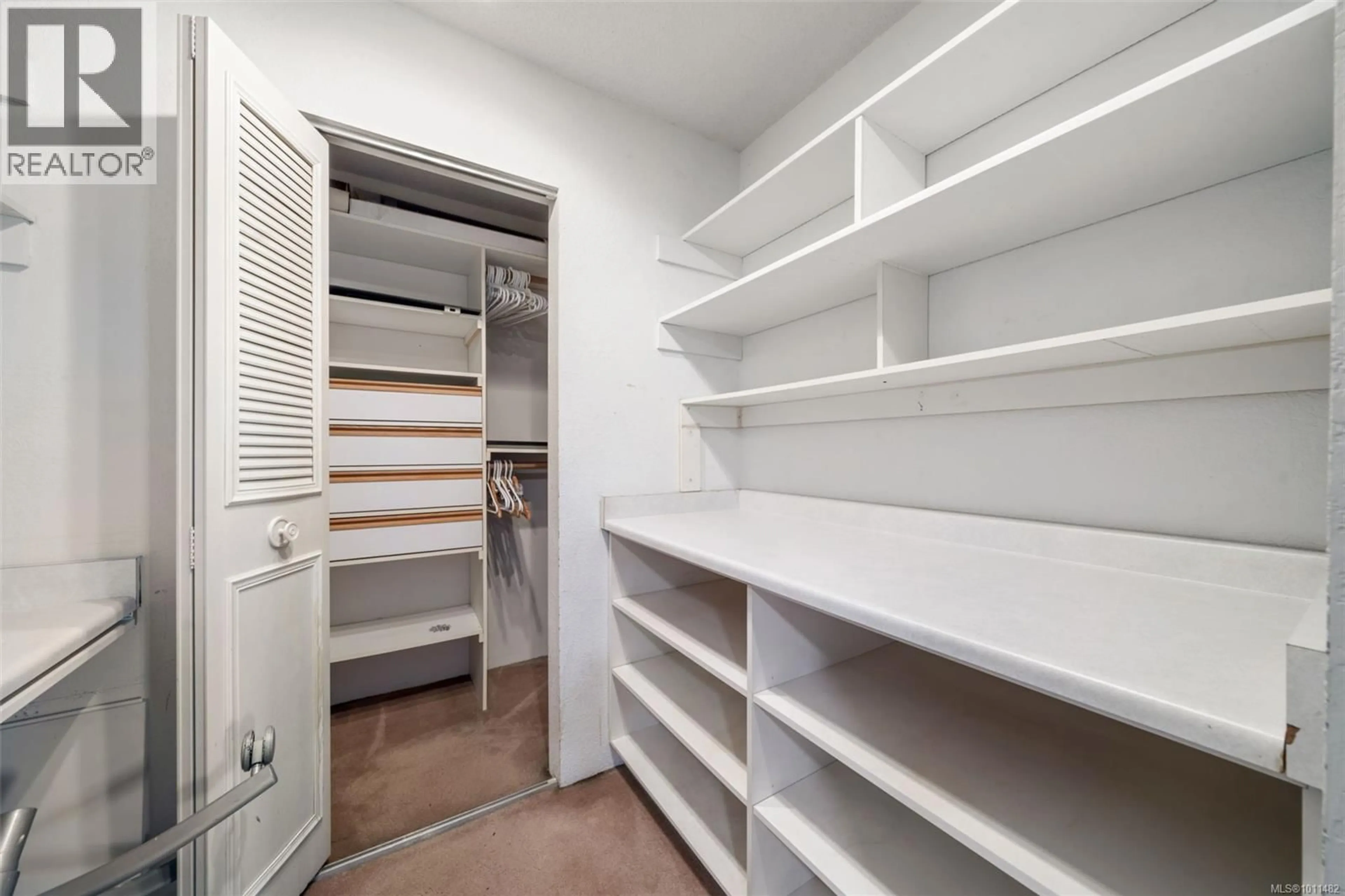 Storage room or clothes room or walk-in closet for 319 - 1005 MCKENZIE AVENUE, Saanich British Columbia V8X4A9