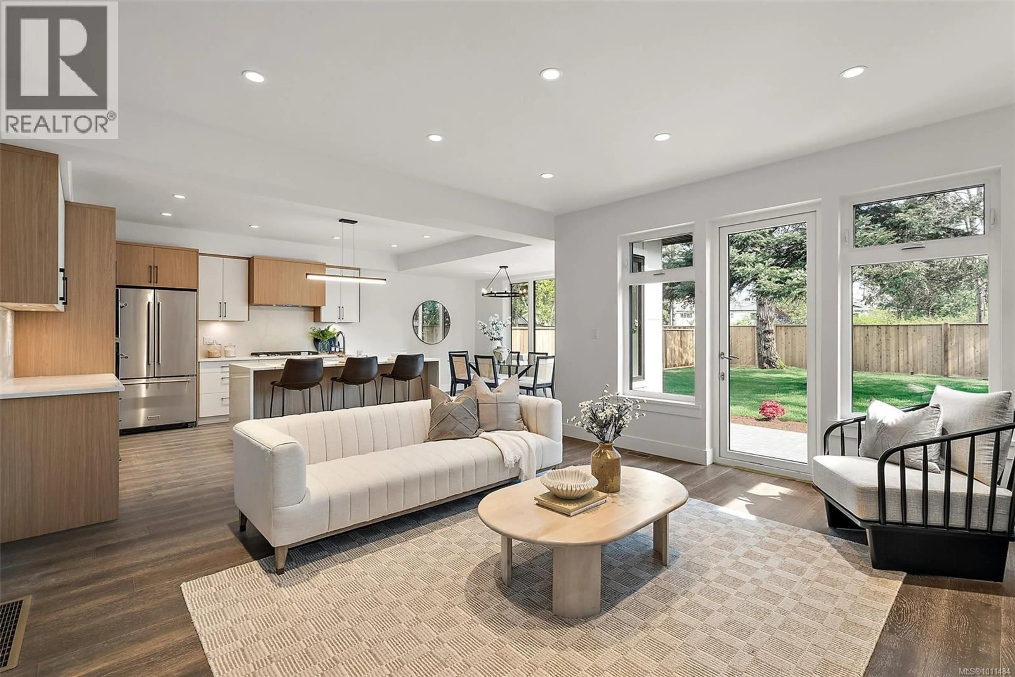 Living room with furniture, unknown for 9369 WEBSTER PLACE, Sidney British Columbia V8L2R9