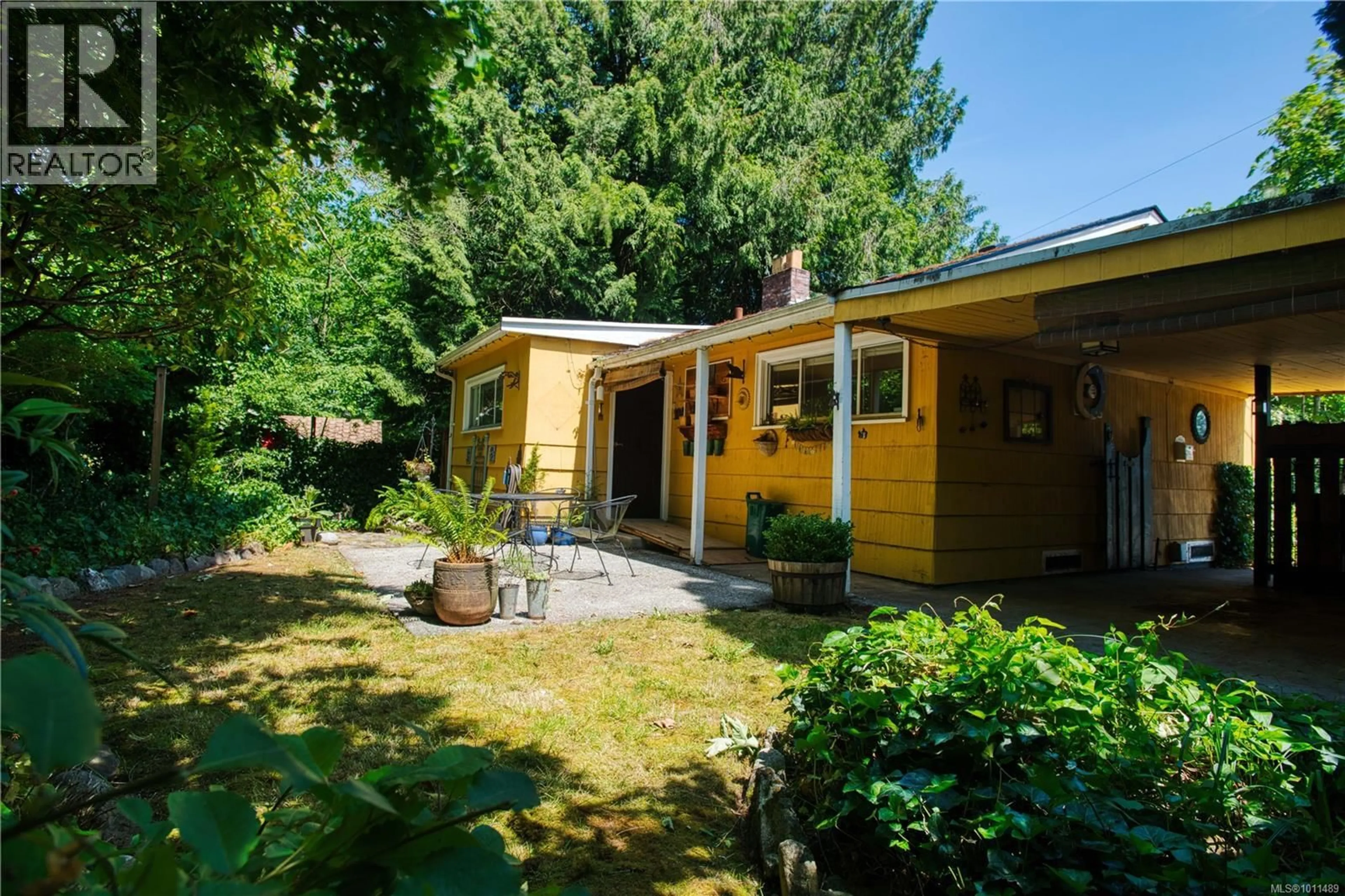 Shed for 1180 MACDONALD CRESCENT, Nanaimo British Columbia V9S2C2