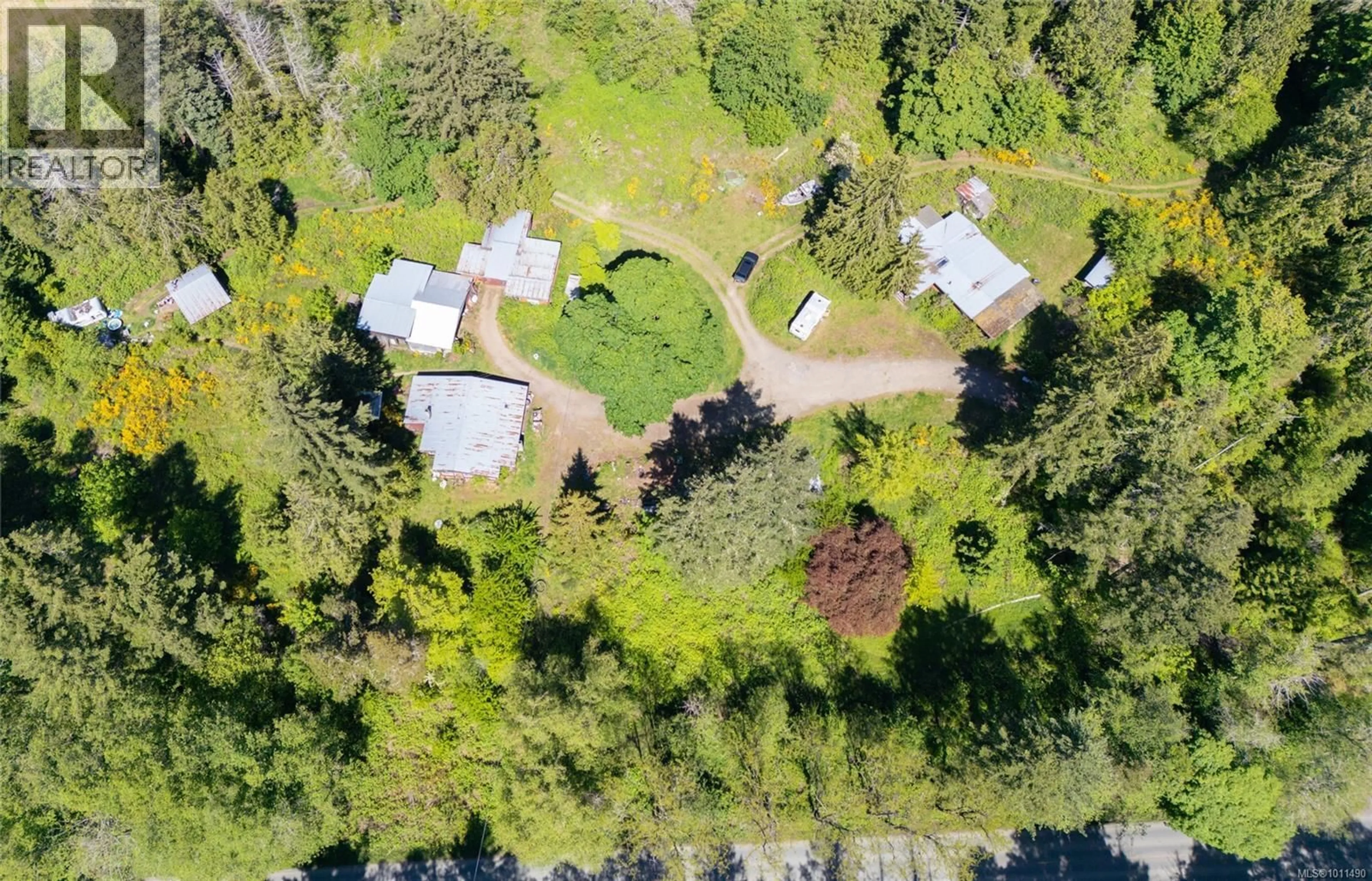 A pic from outside/outdoor area/front of a property/back of a property/a pic from drone, forest/trees view for 4510 BEDWELL HARBOUR ROAD, Pender Island British Columbia V0N2M1