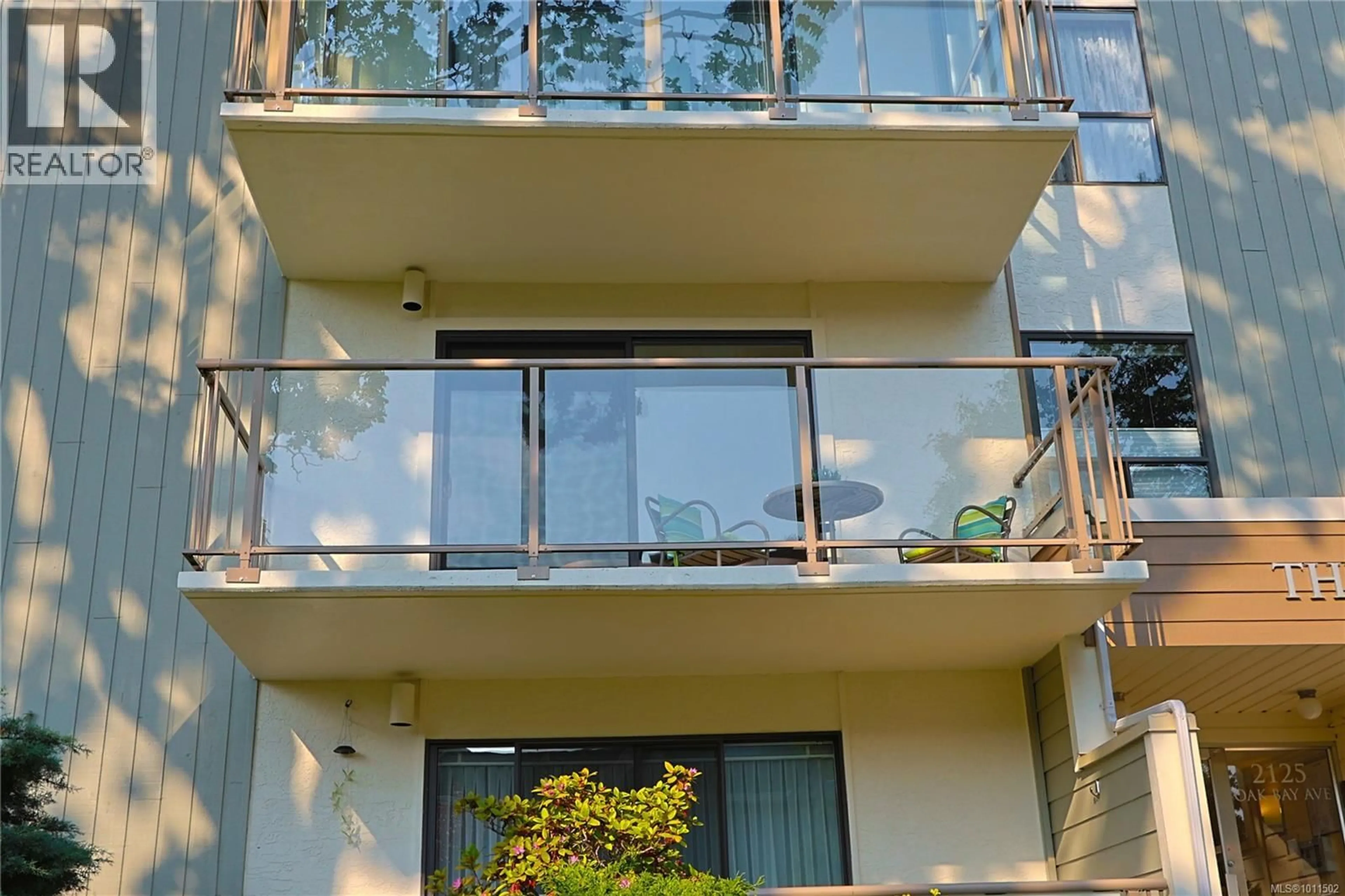 Balcony in the apartment, building for 201 - 2125 OAK BAY AVENUE, Oak Bay British Columbia V8R1E8