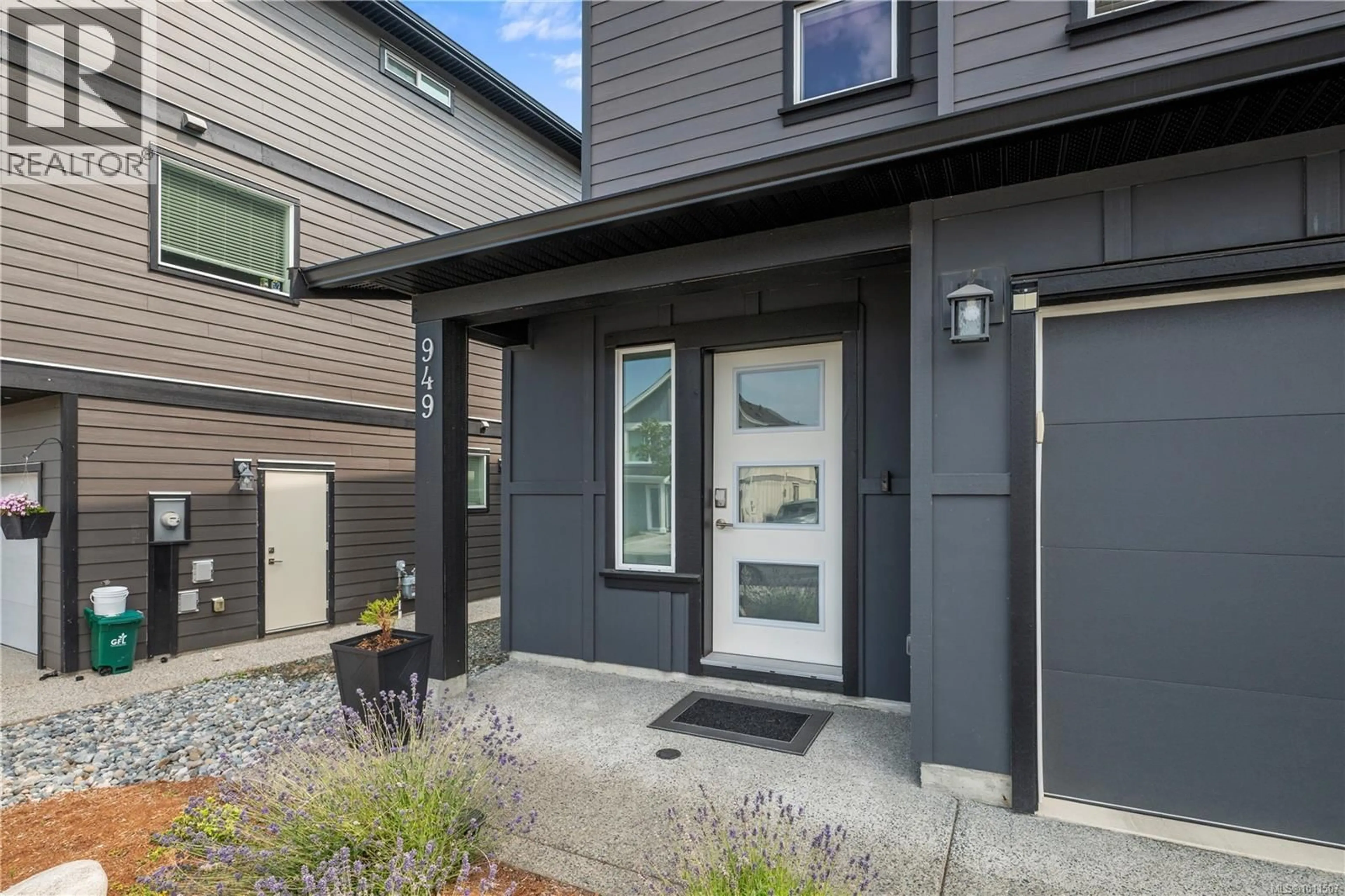 Unknown for 949 PEACE KEEPING CRESCENT, Langford British Columbia V9C0N6