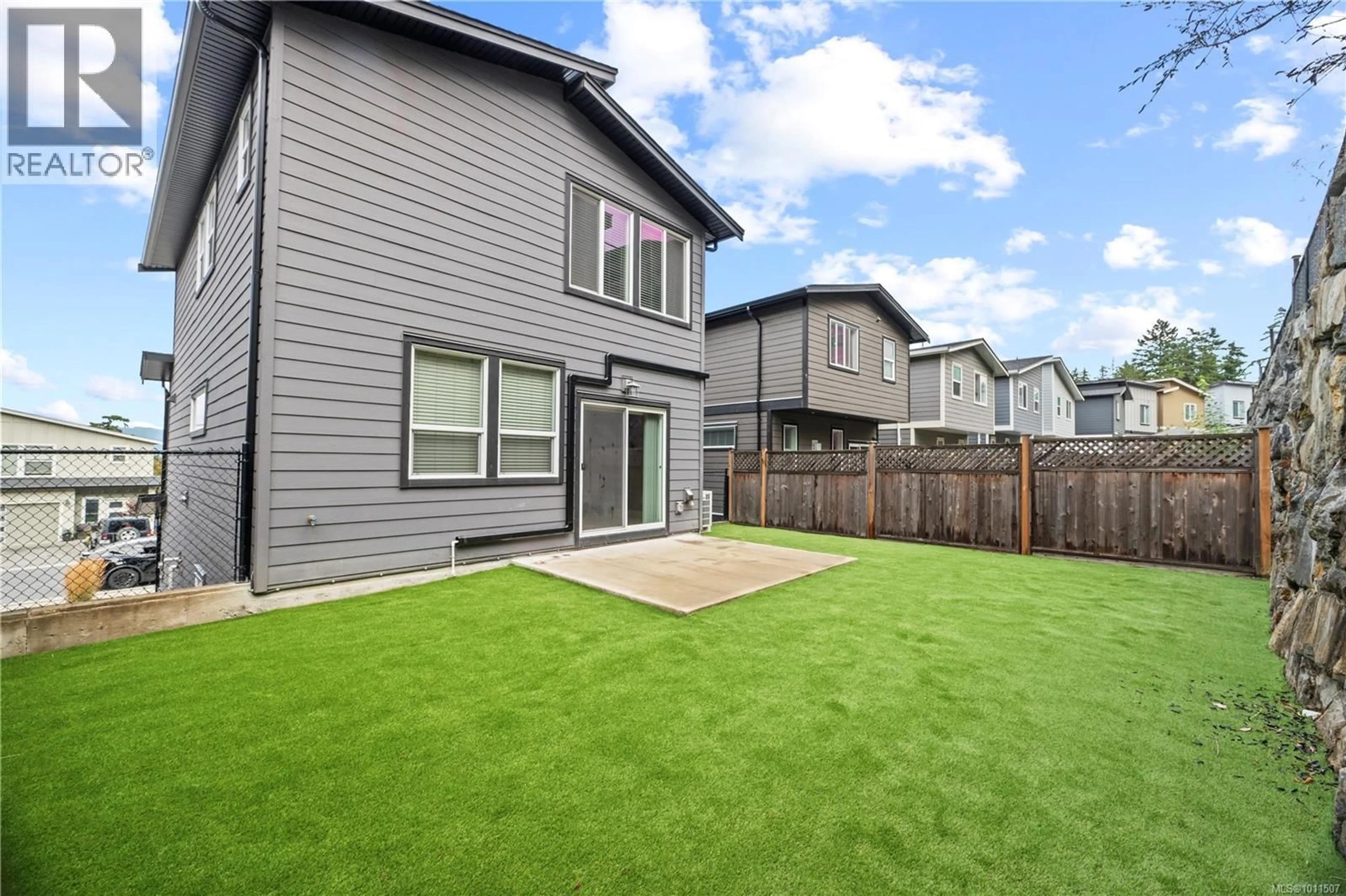 Home with vinyl exterior material, mountain view for 949 PEACE KEEPING CRESCENT, Langford British Columbia V9C0N6