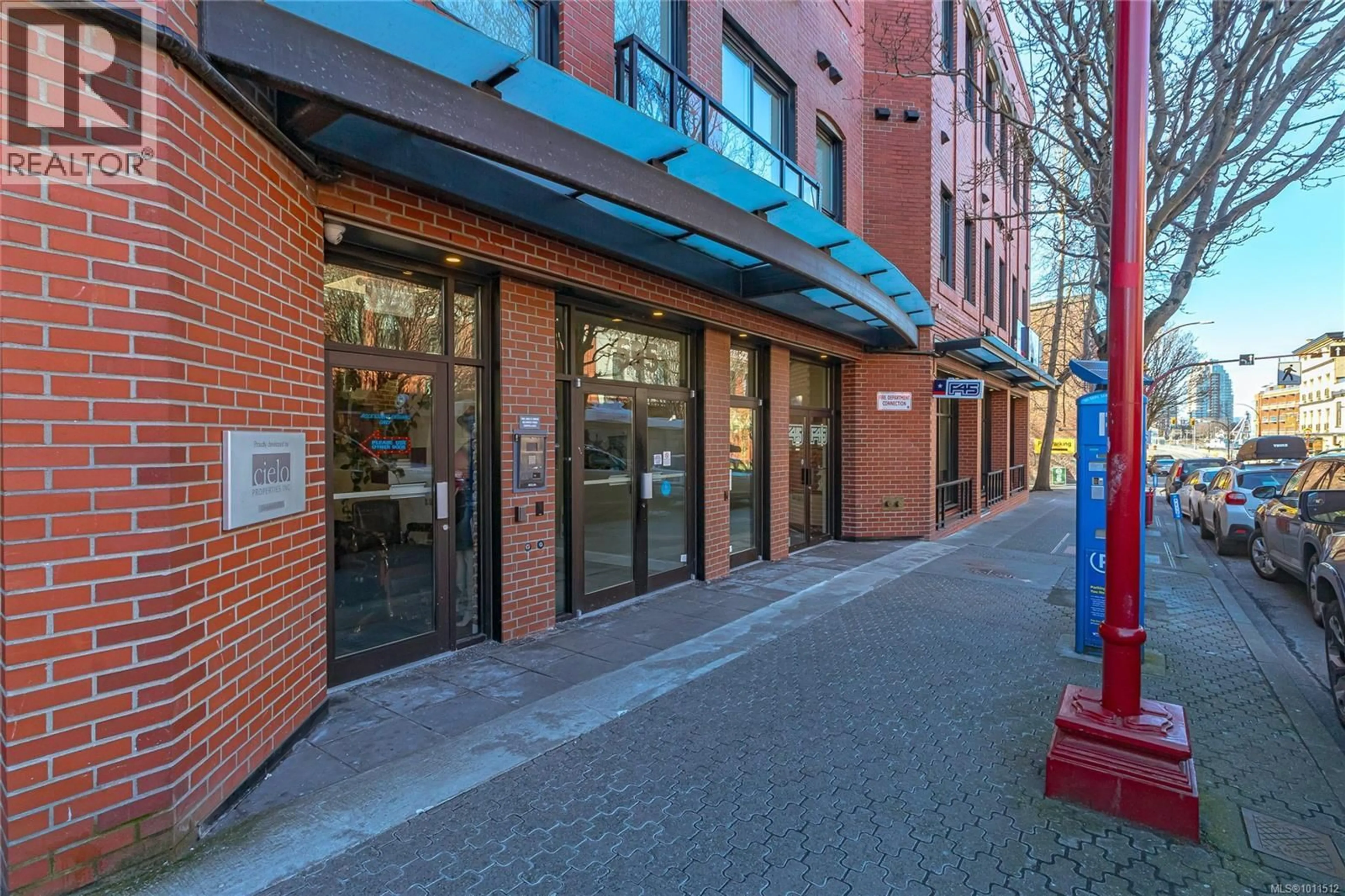 Patio, street for 316 - 595 PANDORA AVENUE, Victoria British Columbia V8W1N5