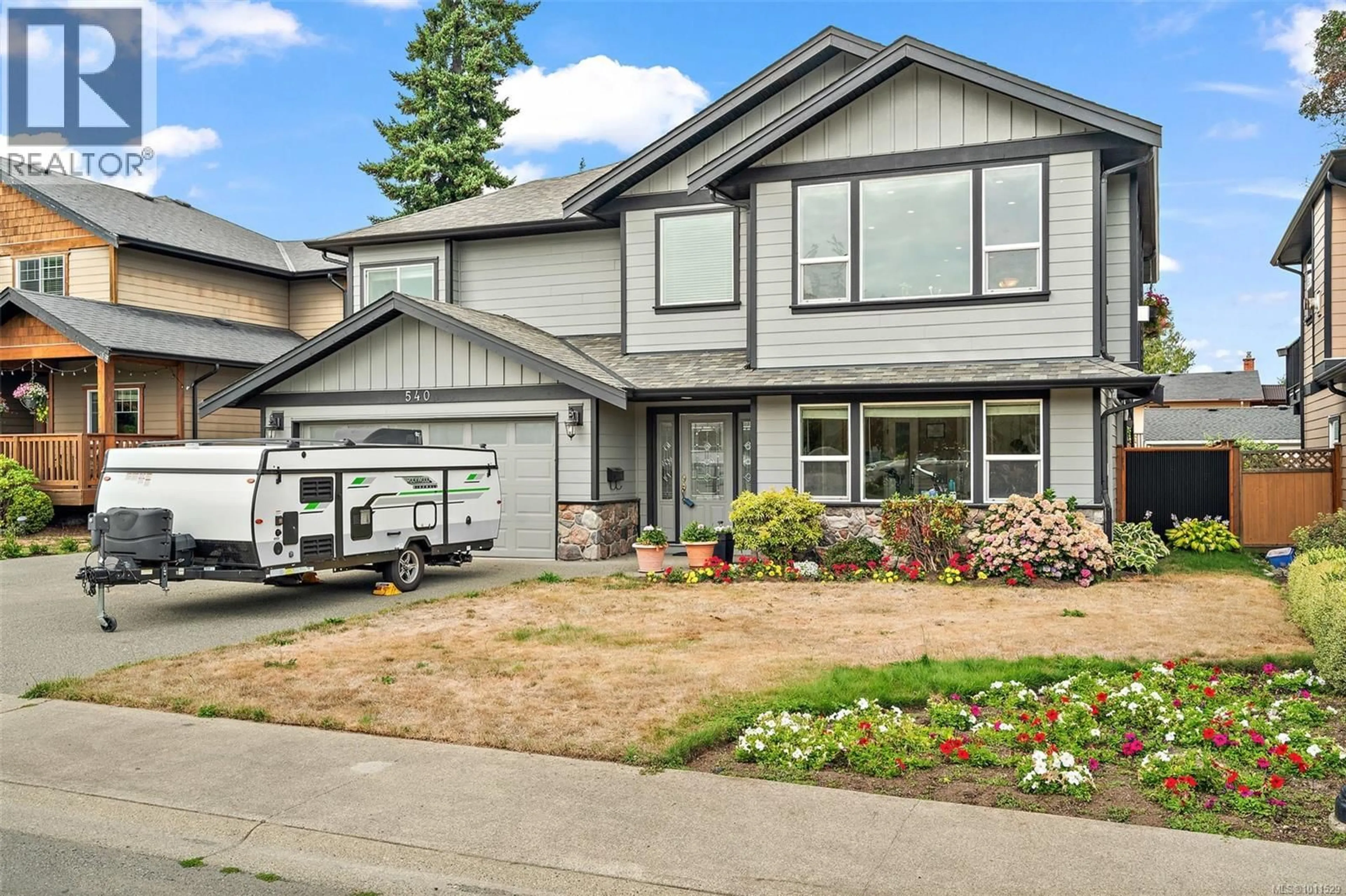 Home with vinyl exterior material, street for 540 WOODEND ROAD, Colwood British Columbia V9C0G4