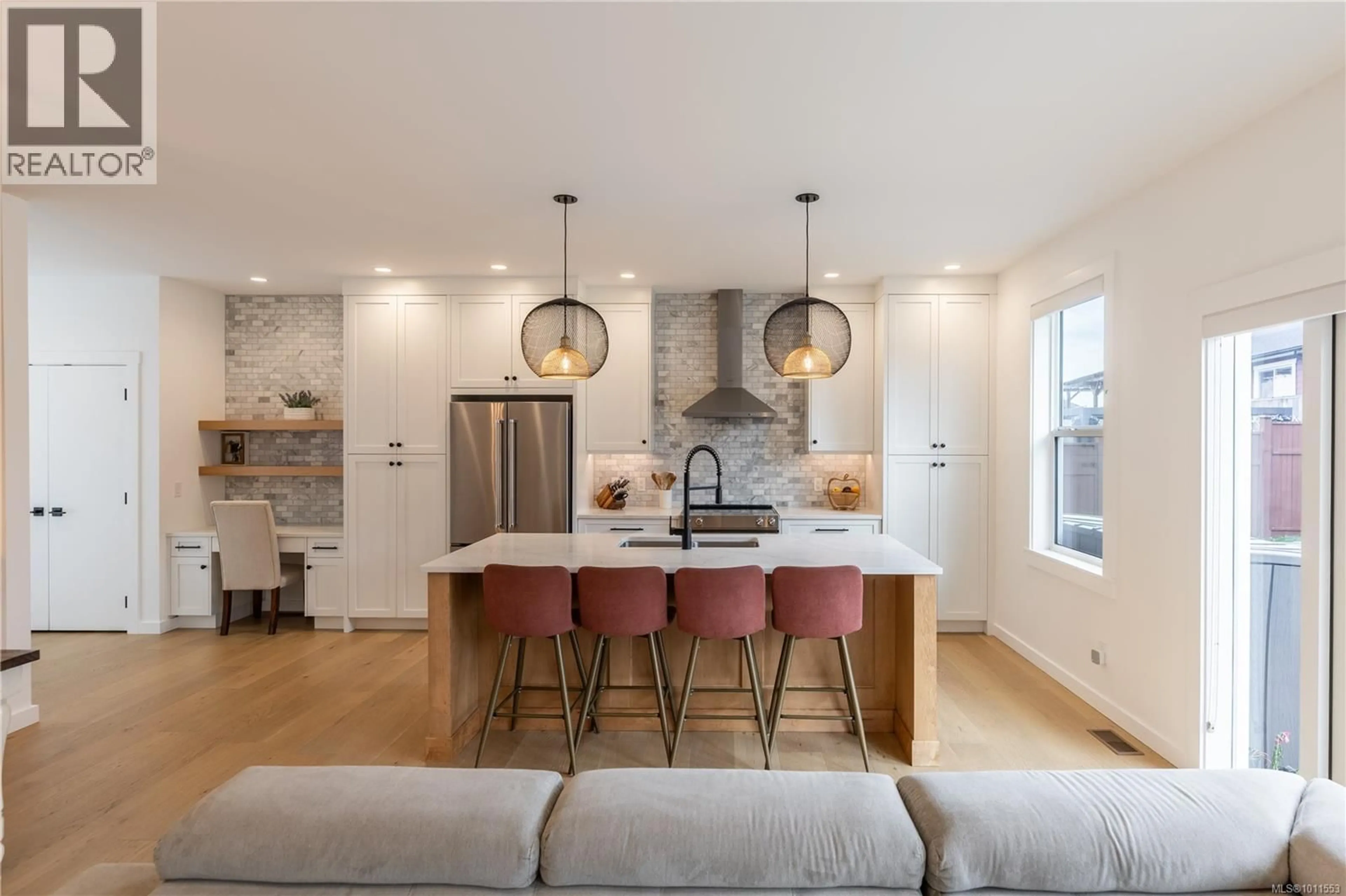Open concept kitchen, unknown for 3385 MARYGROVE DRIVE, Courtenay British Columbia V9N0E7