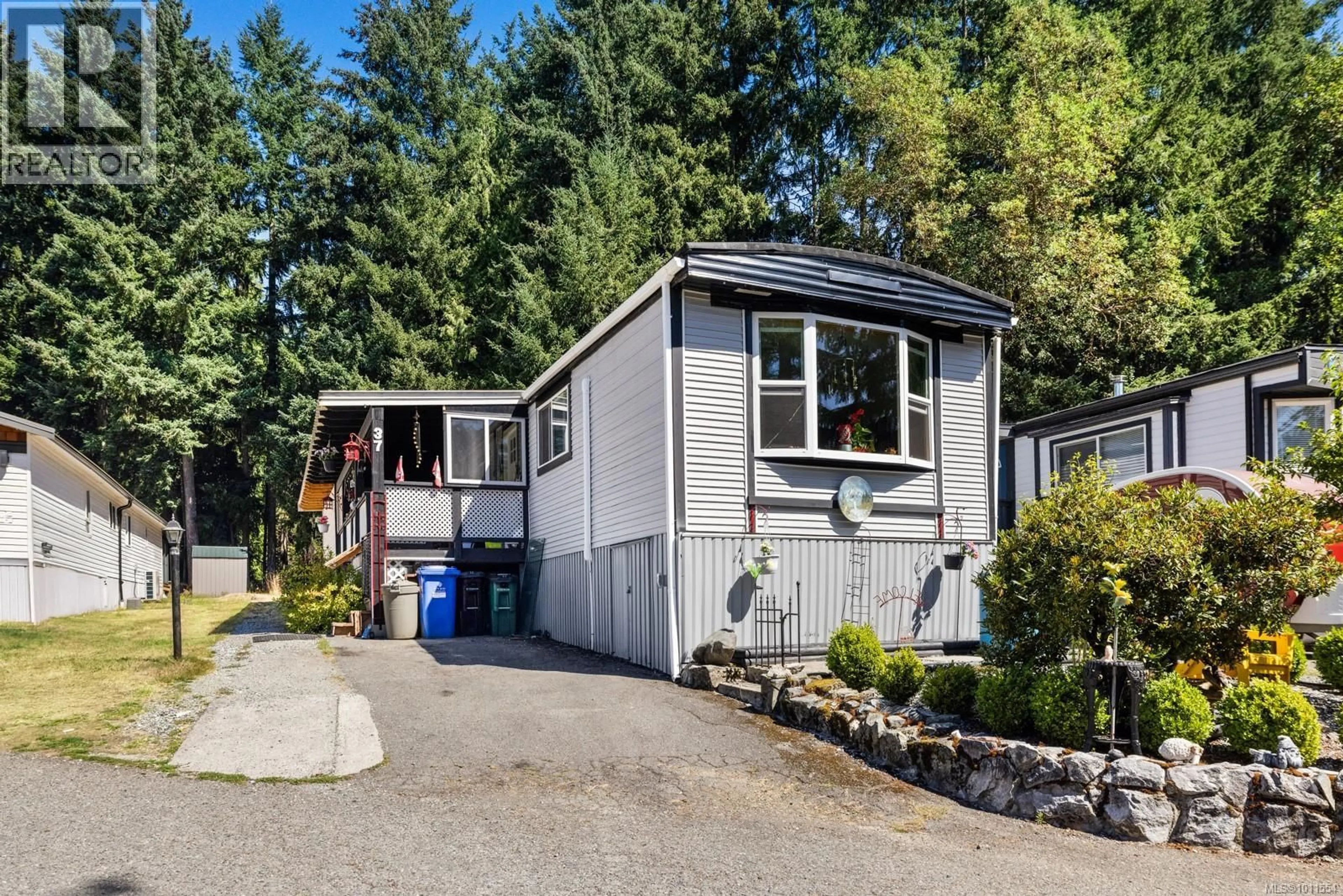 Home with vinyl exterior material, street for 37 - 2785 WALLBANK ROAD, Shawnigan Lake British Columbia V8H2A5