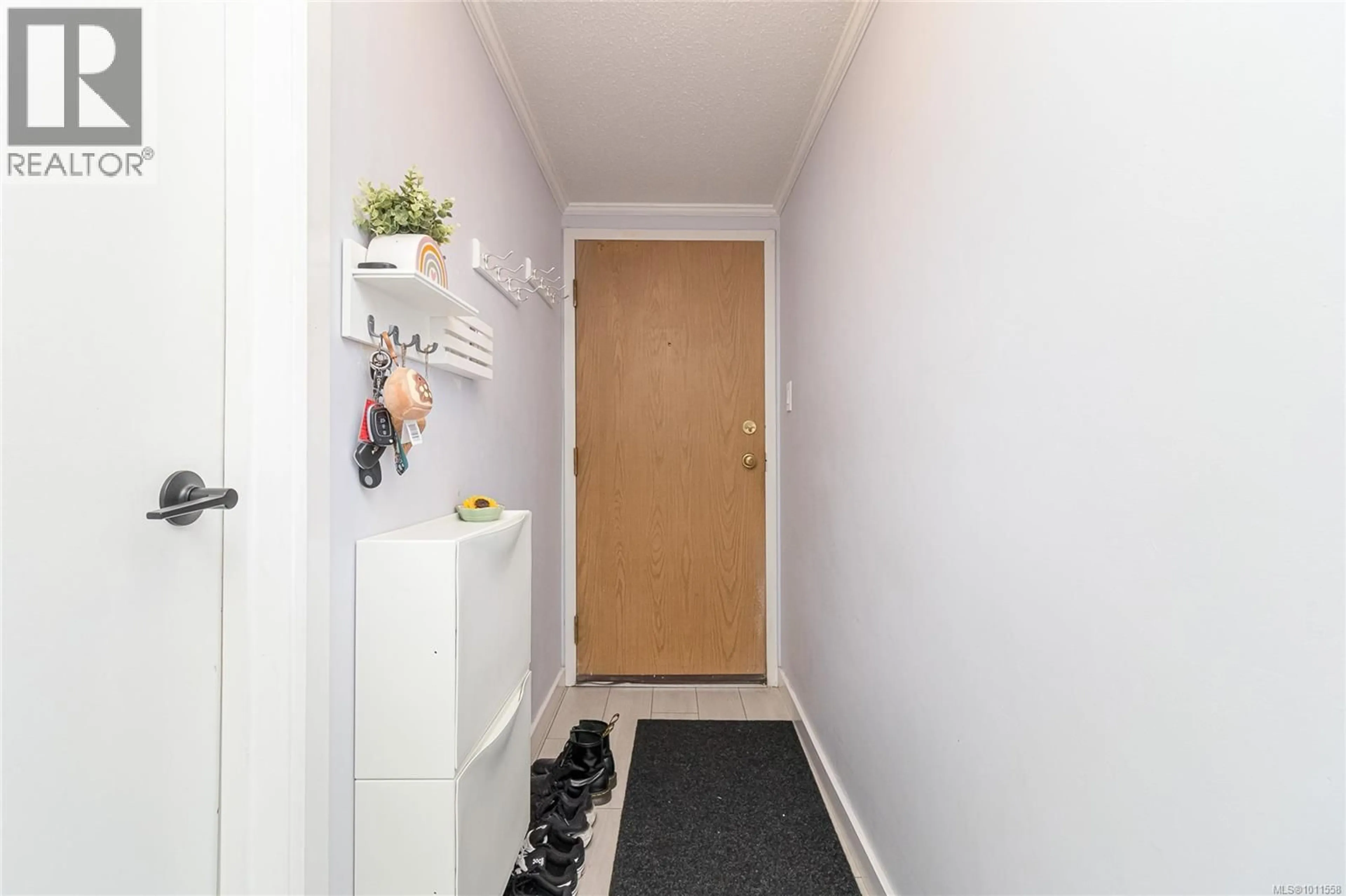 Indoor entryway for 103 - 1619 MORRISON STREET, Victoria British Columbia V8R6R8