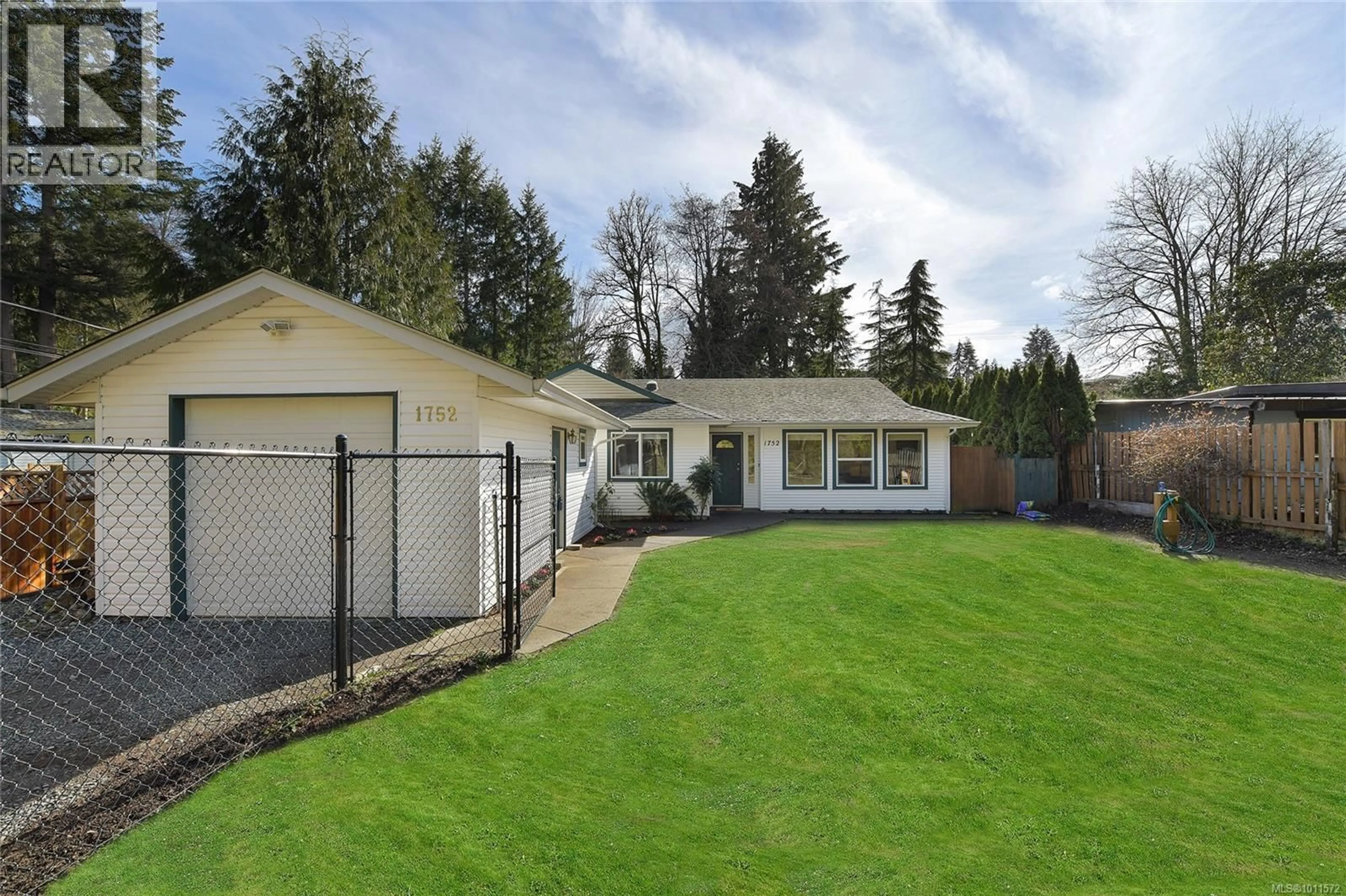 Home with vinyl exterior material, street for 1752 KALMAR ROAD, Shawnigan Lake British Columbia V8H3A9