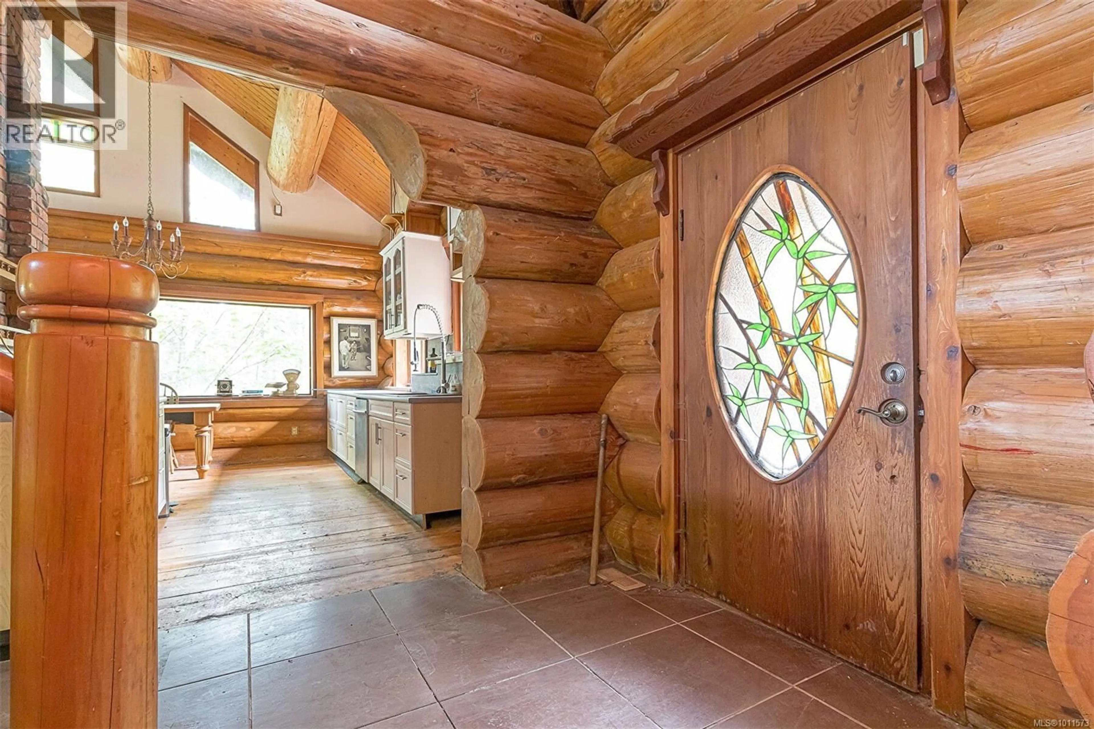Indoor foyer for 1536 WINSLOW DRIVE, Sooke British Columbia V0S1N0