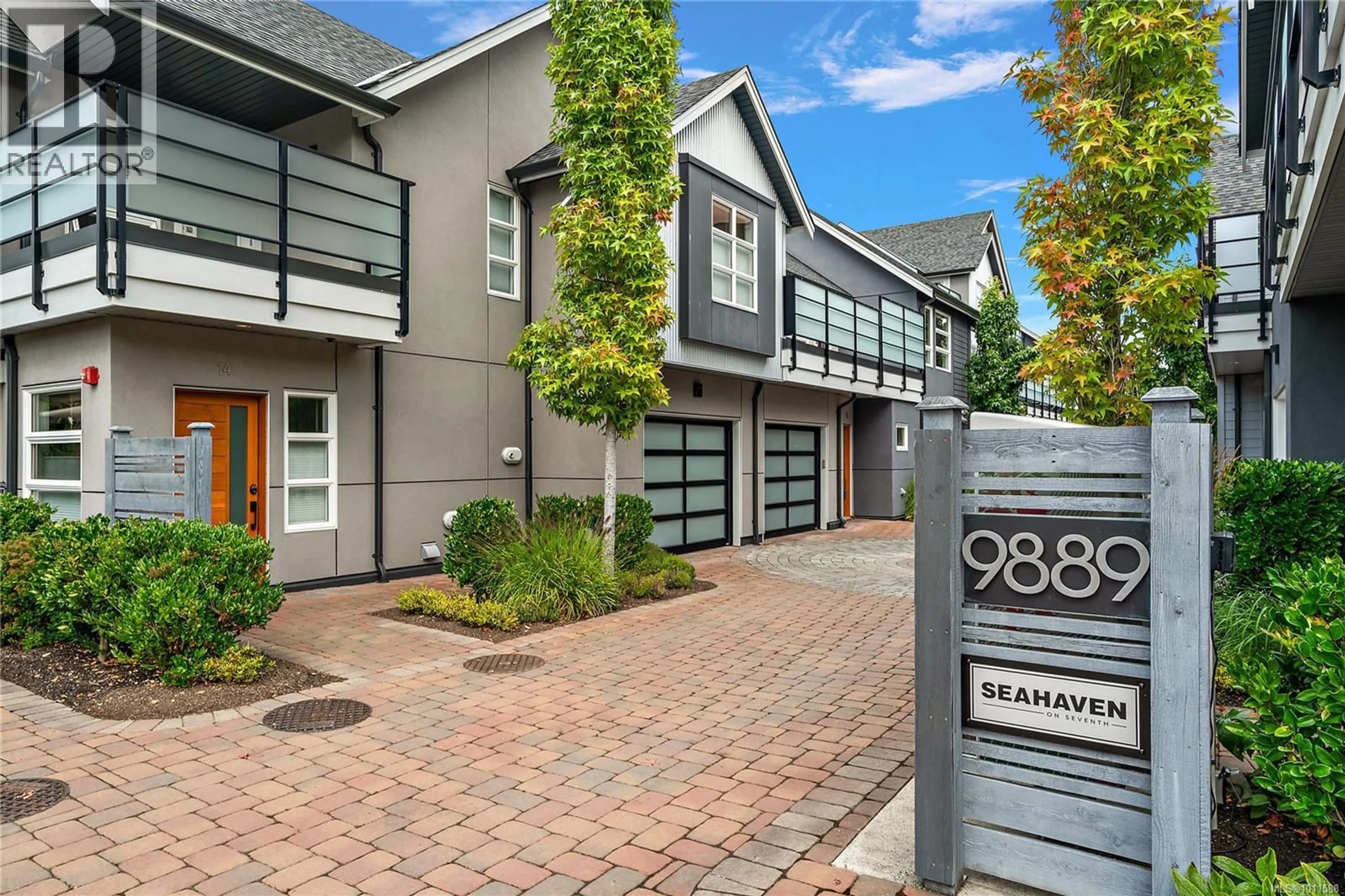 Home with brick exterior material, street for 13 - 9889 SEVENTH STREET, Sidney British Columbia V8L2V8