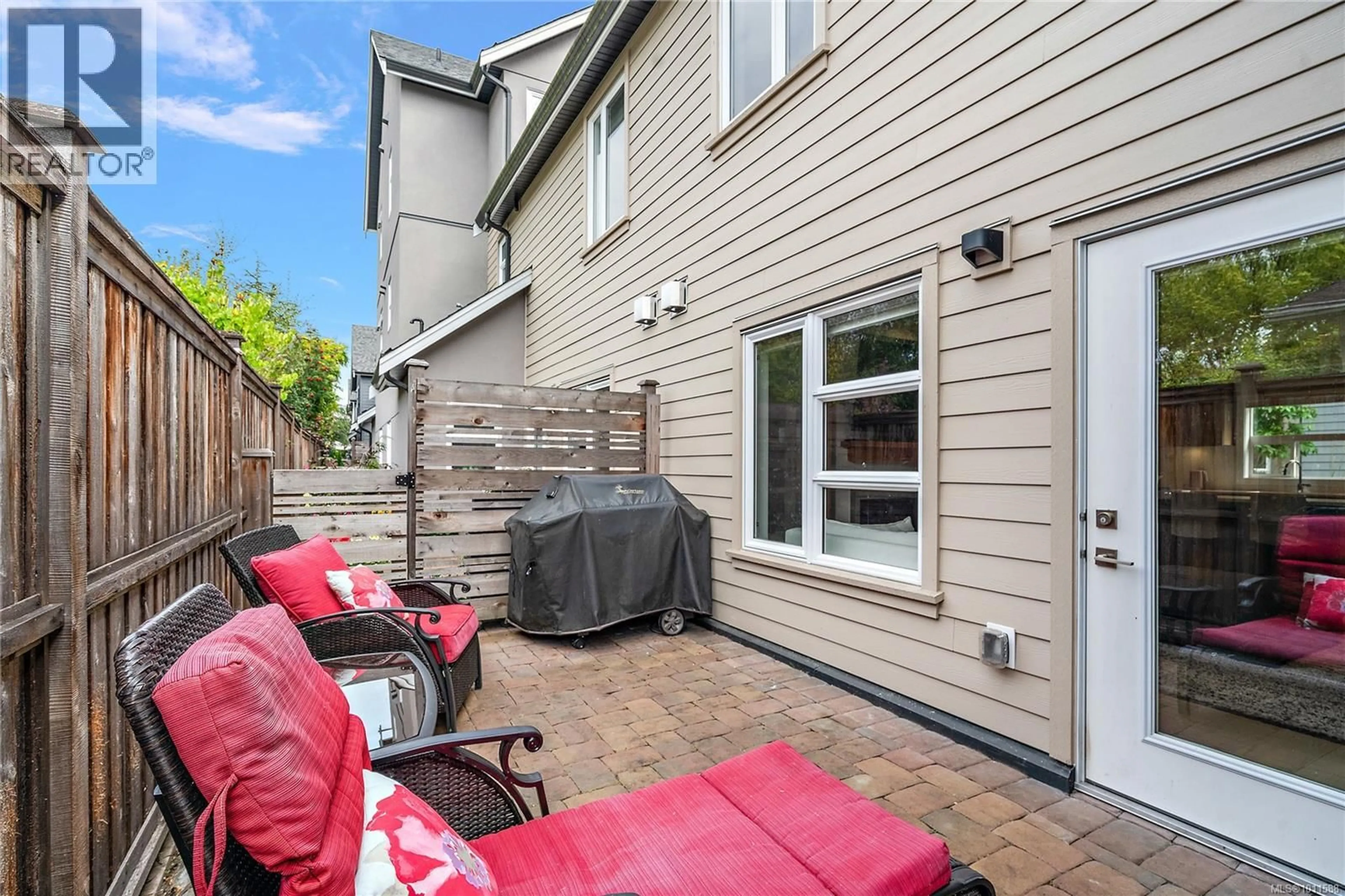 Patio, street for 13 - 9889 SEVENTH STREET, Sidney British Columbia V8L2V8