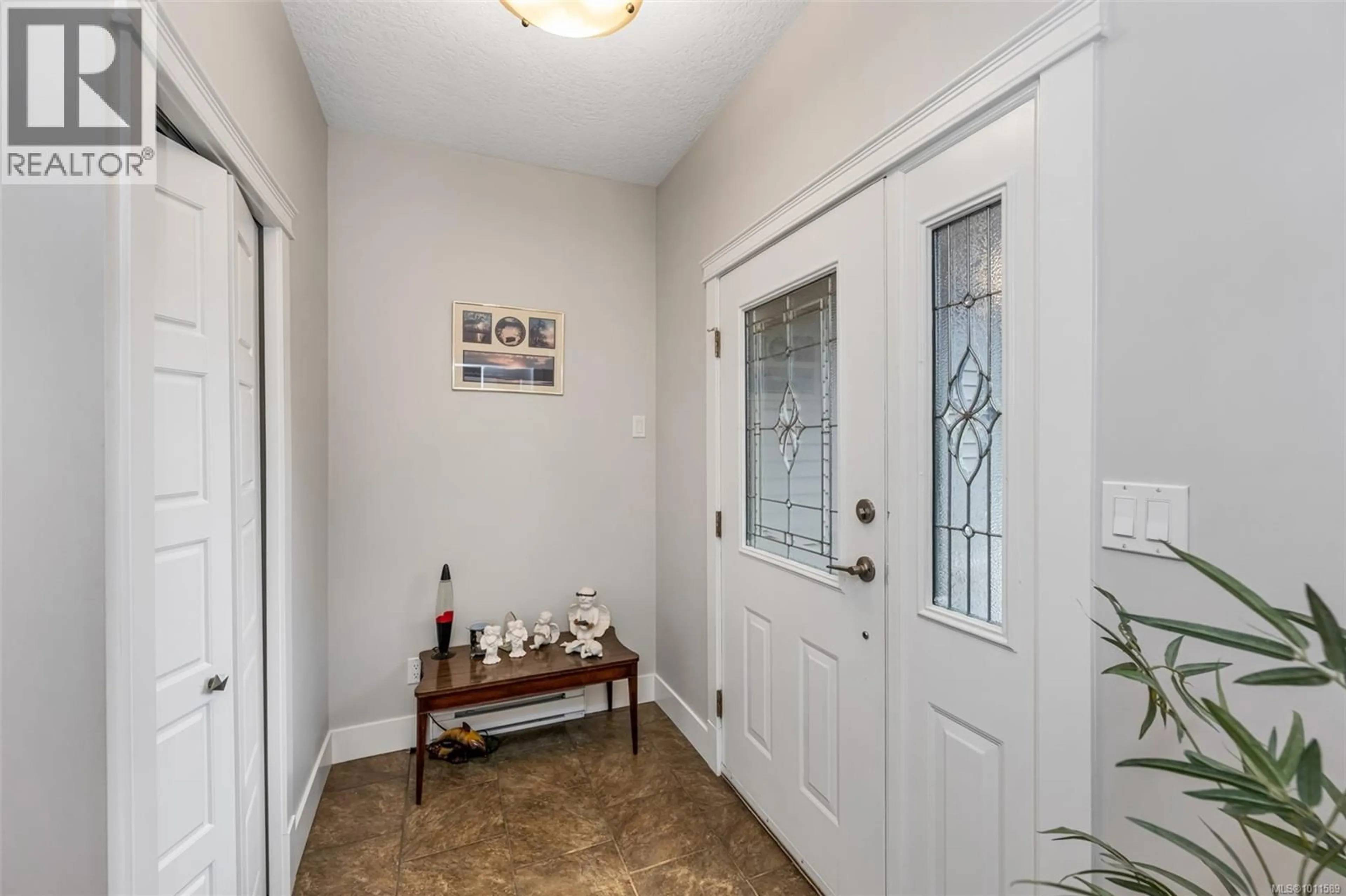 Indoor entryway for 3096 LASHMAN AVENUE, Duncan British Columbia V9L1E1
