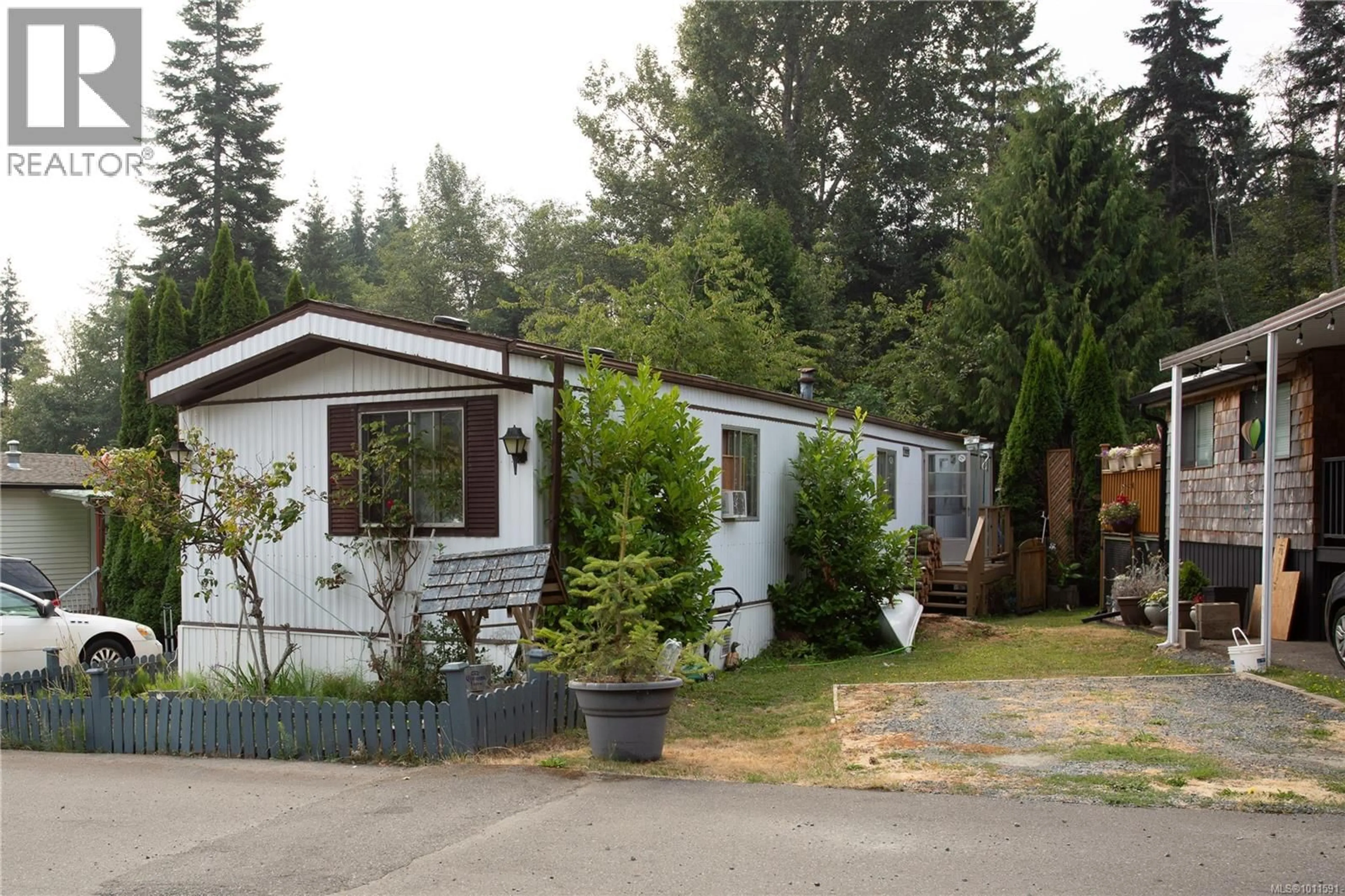 Home with vinyl exterior material, mountain view for 242 - 2465 APOLLO DRIVE, Nanoose Bay British Columbia V9P9K2