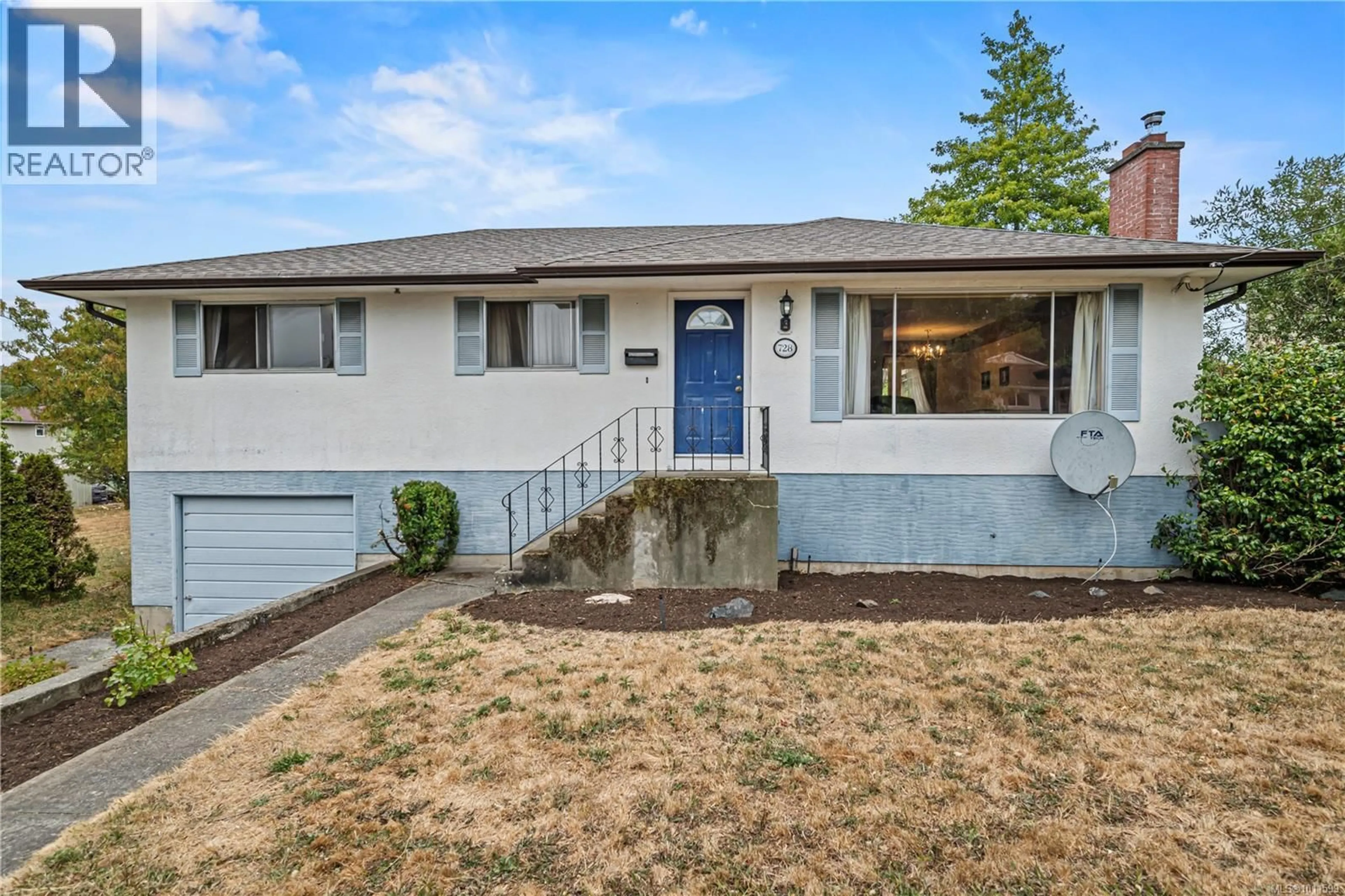 Home with vinyl exterior material, street for 728 GENEVIEVE ROAD, Saanich British Columbia V8X3R5