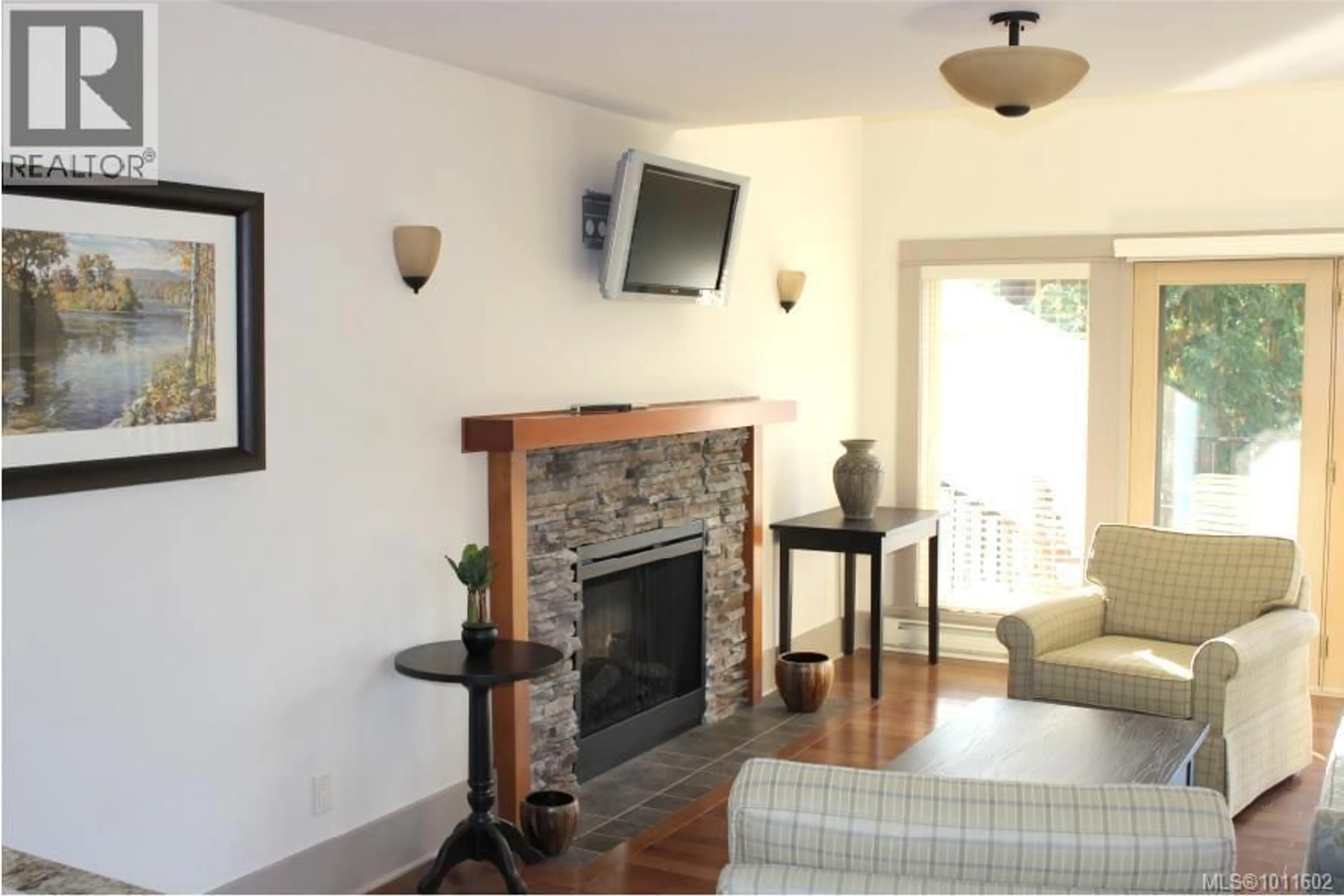 Unknown for 9 - 315 ROBINSON ROAD, Salt Spring British Columbia V8K1P7