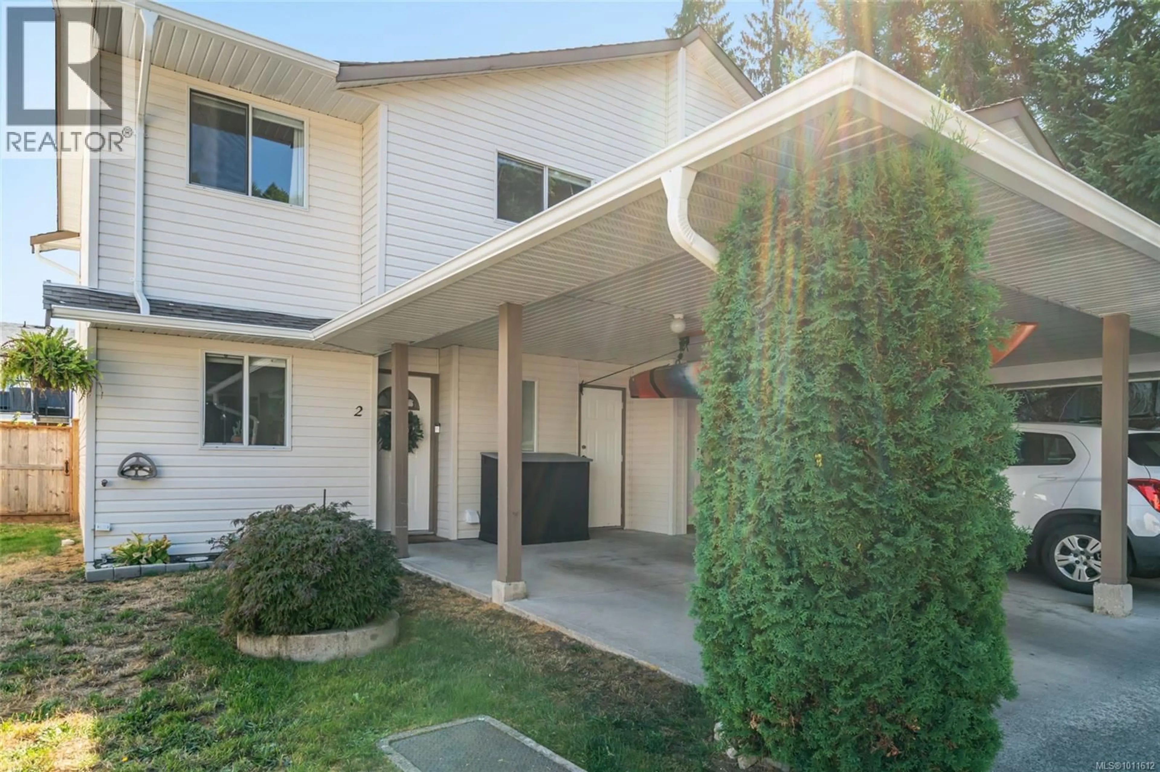 Home with vinyl exterior material, unknown for 2 - 941 MALONE ROAD, Ladysmith British Columbia V9G1S2