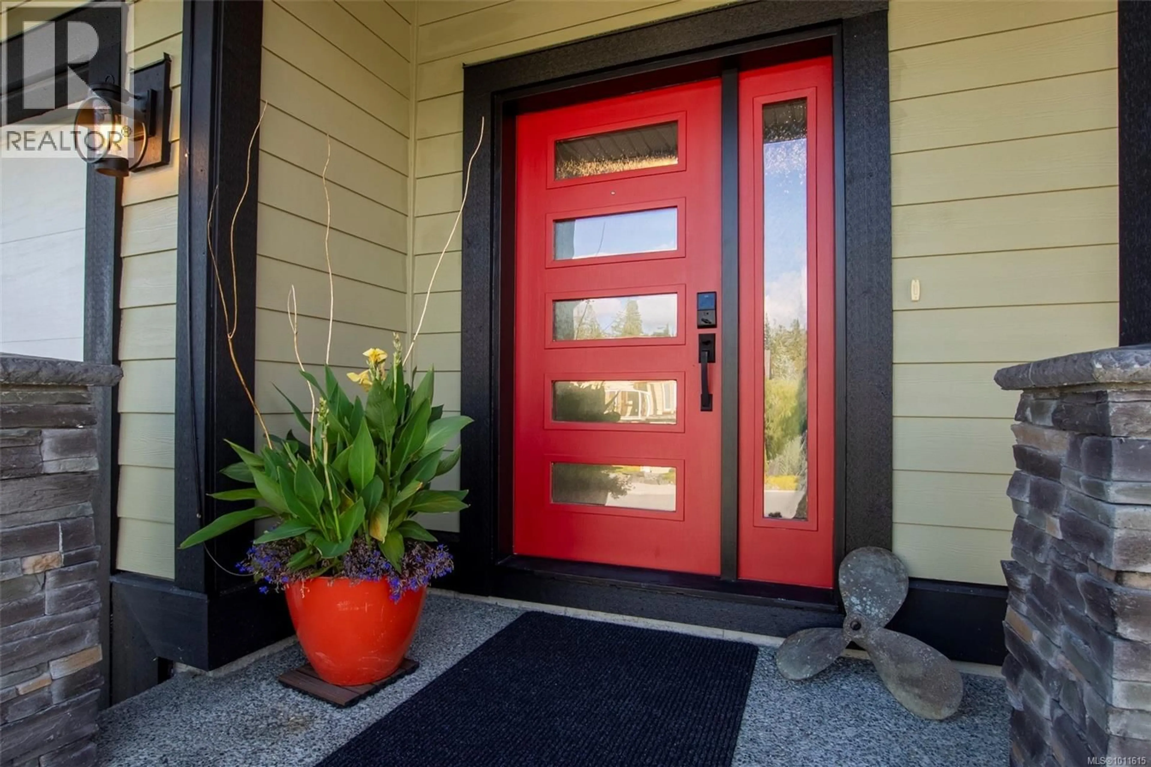 Indoor entryway for 3079 SEAHAVEN ROAD, Chemainus British Columbia V0R1K2