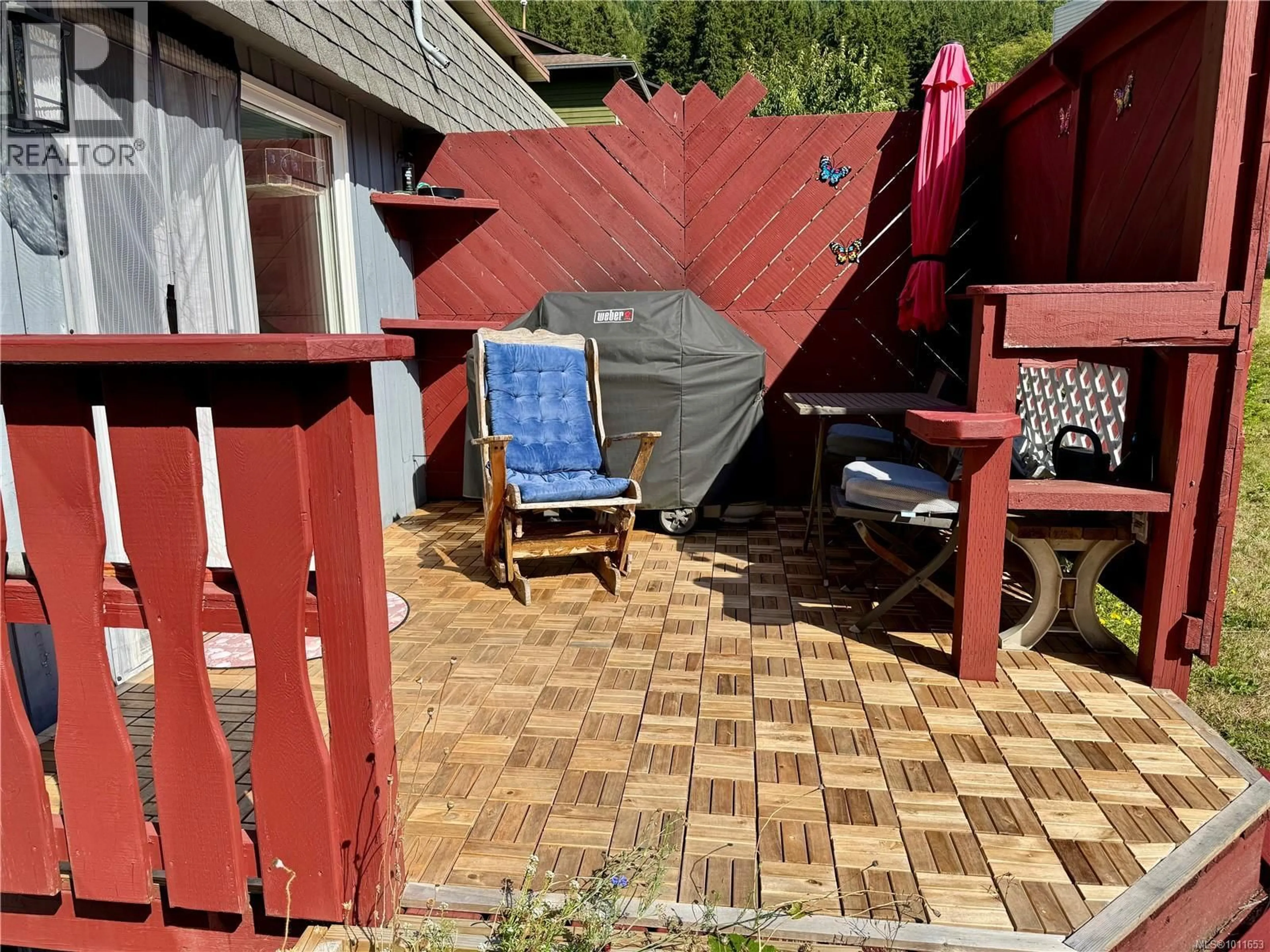 Patio, street for 92 MCKAY CRESCENT, Port Alice British Columbia V0N2N0