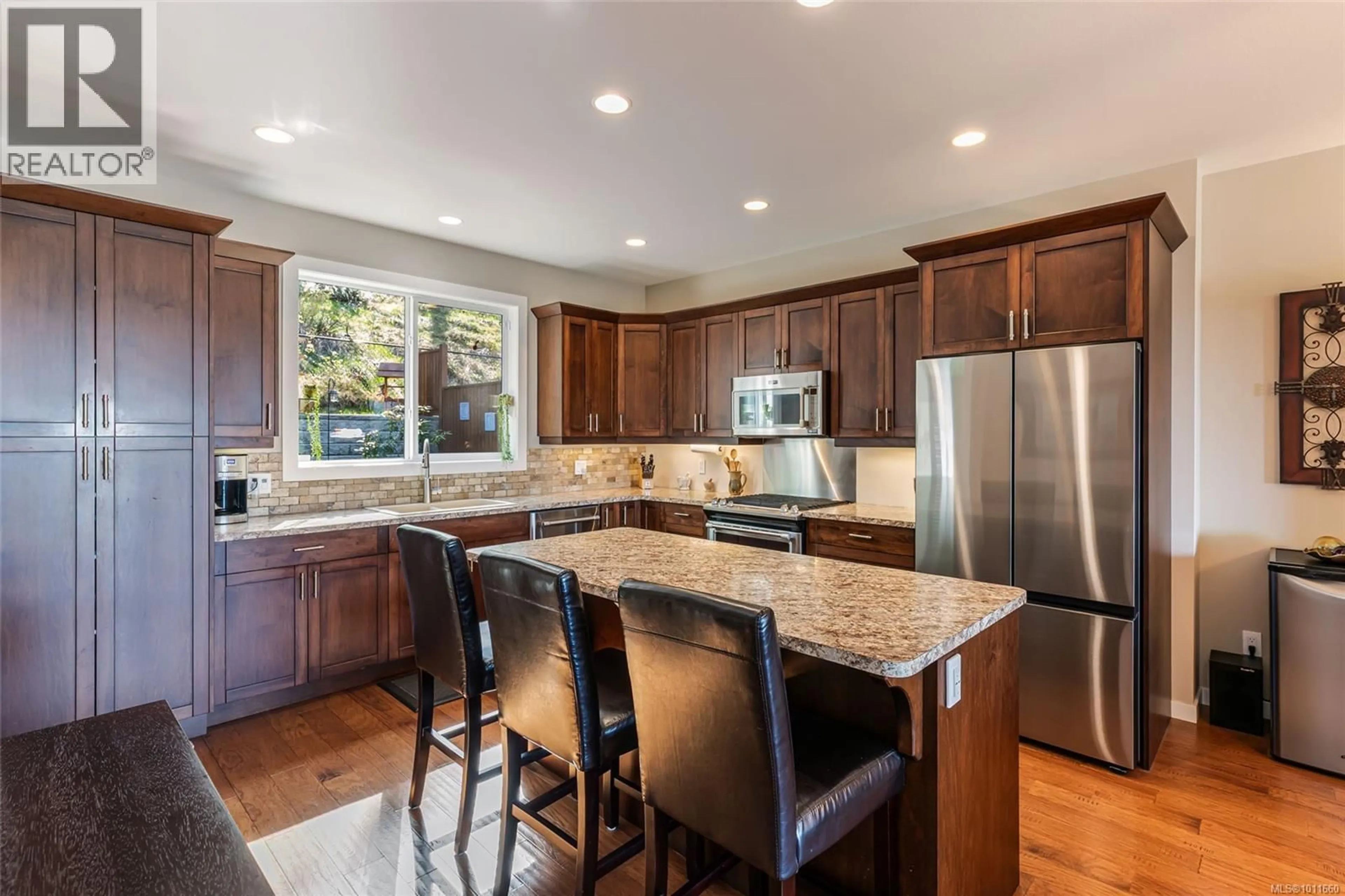 Open concept kitchen, ceramic/tile floor for 5134 DUNN PLACE, Nanaimo British Columbia V9T6S9