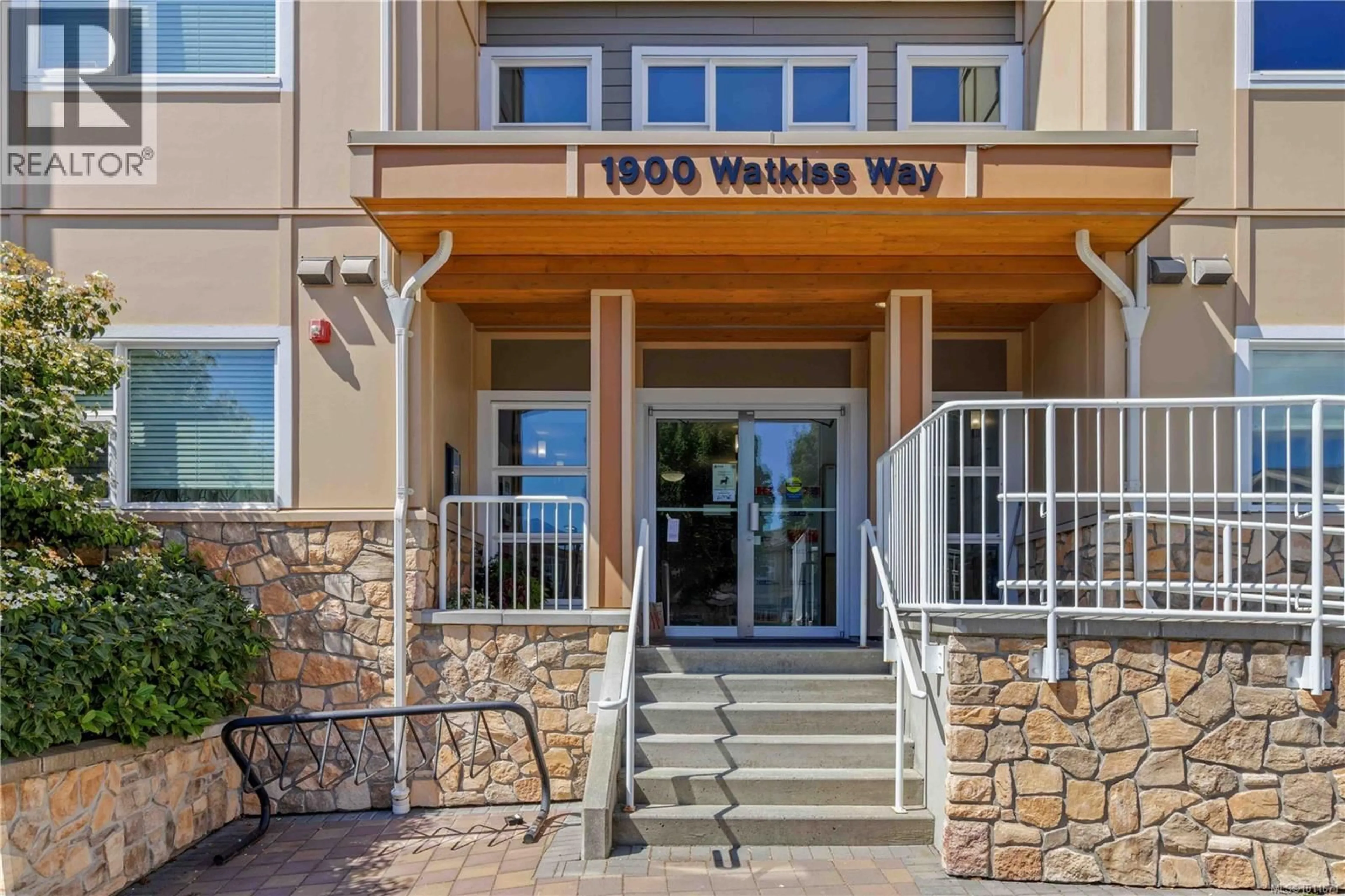 Indoor foyer for 408 - 1900 WATKISS WAY, View Royal British Columbia V9B0S8