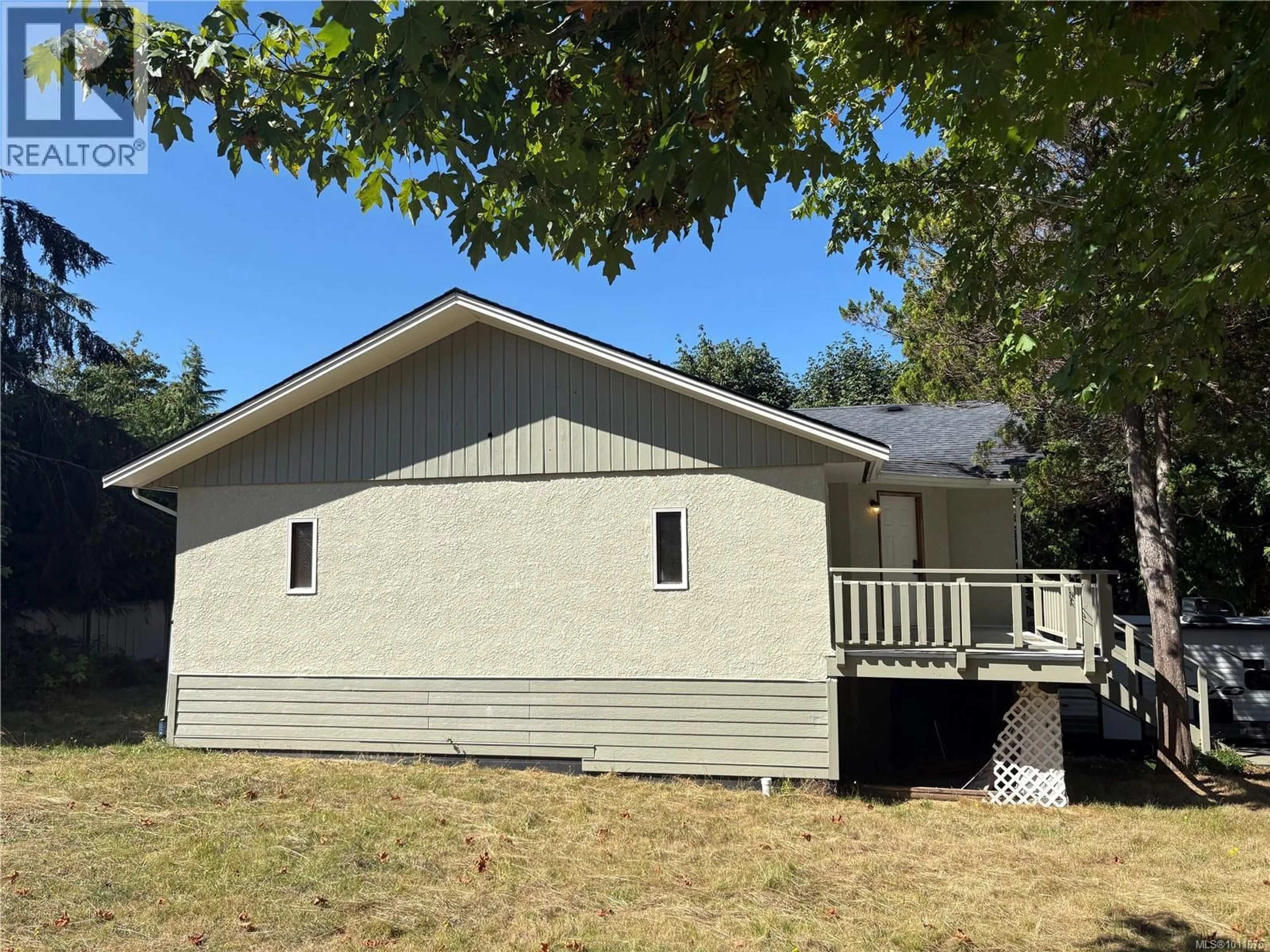 Home with vinyl exterior material, unknown for 161 LONSDALE CRESCENT, Campbell River British Columbia V9W5L5