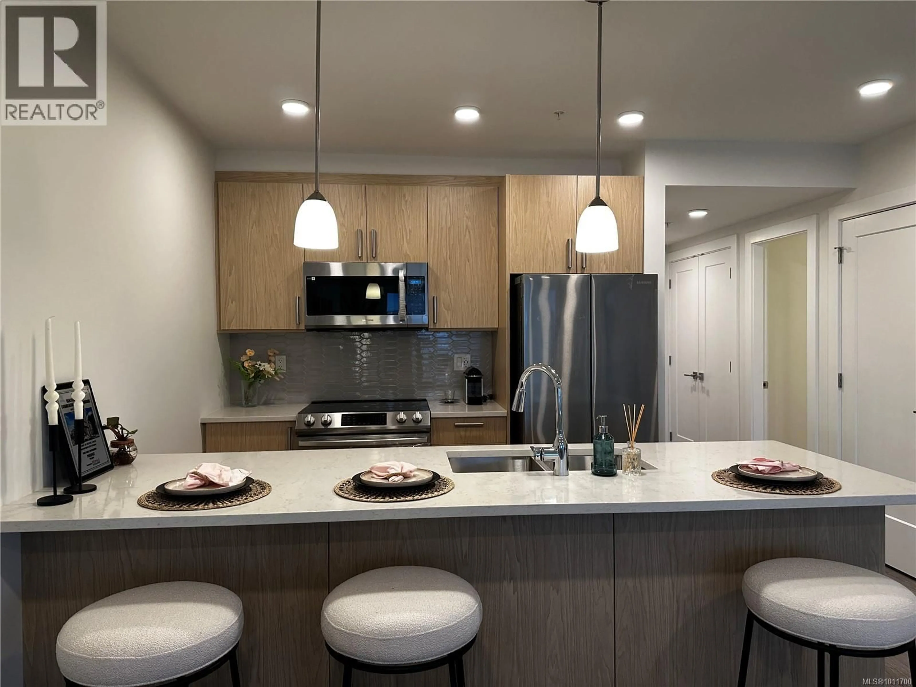 Open concept kitchen, unknown for 206 - 135 HALIBURTON STREET, Nanaimo British Columbia V9R4V9